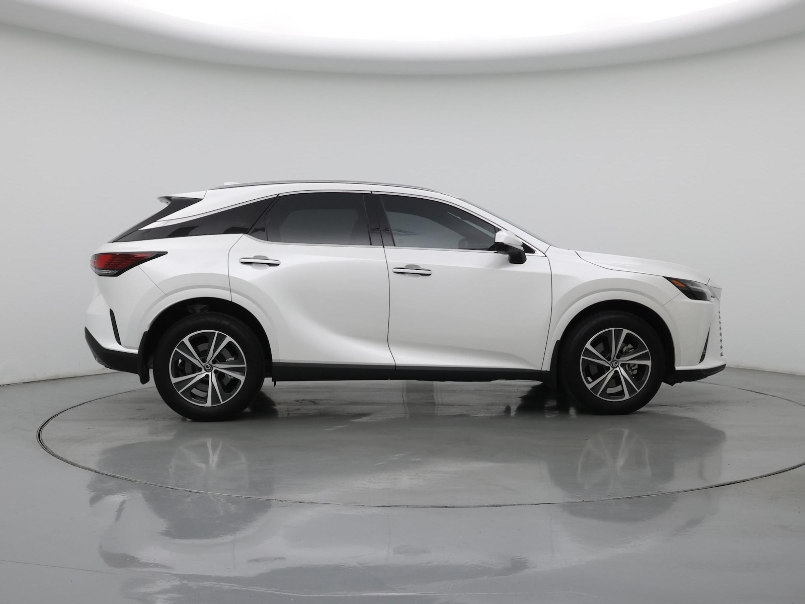 2025 Lexus RX 350 - Photo 8