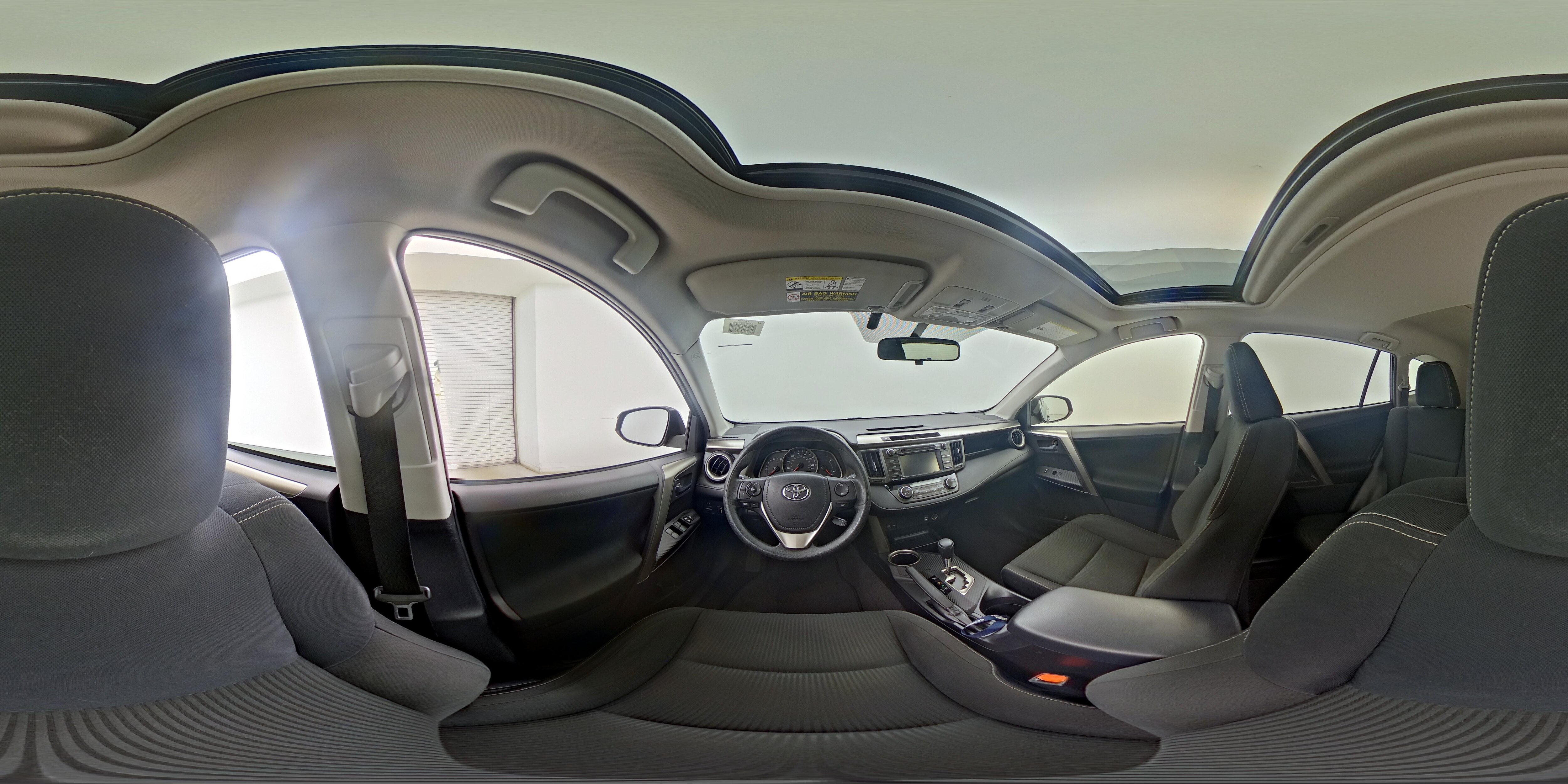 2015 Toyota RAV4 XLE - Photo 26