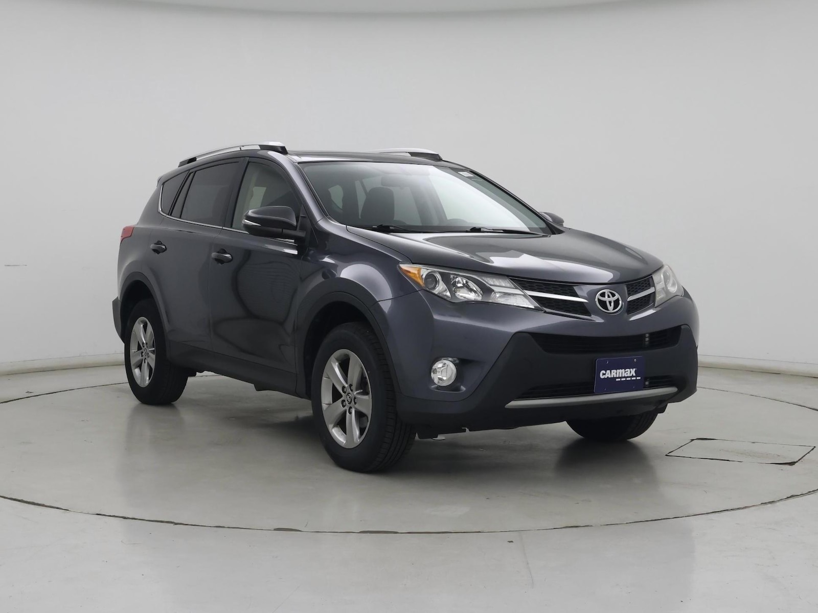 2015 Toyota RAV4 XLE - Photo 2