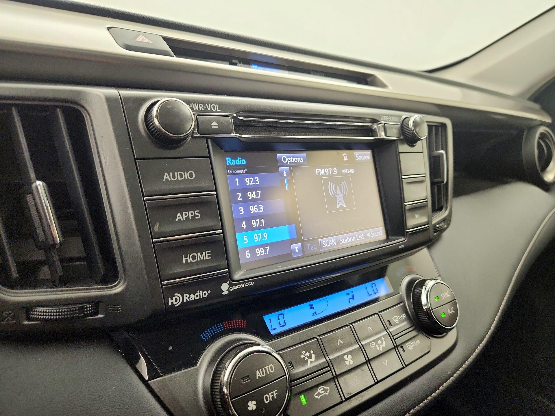 Thumbnail: 2015 Toyota RAV4 - 14