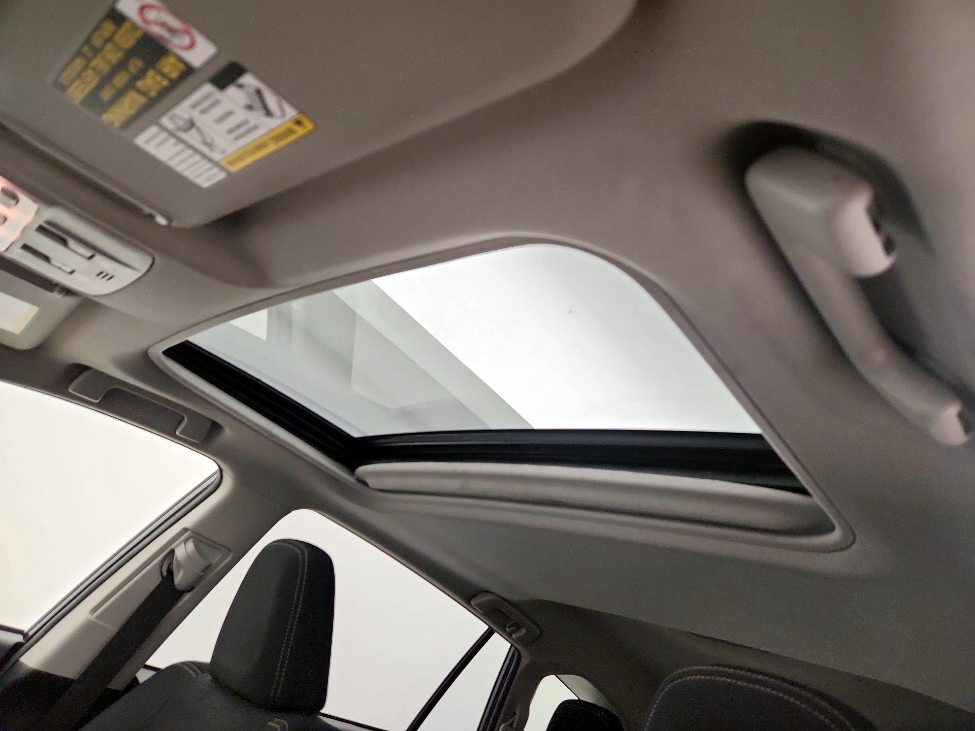 Thumbnail: 2015 Toyota RAV4 - 18