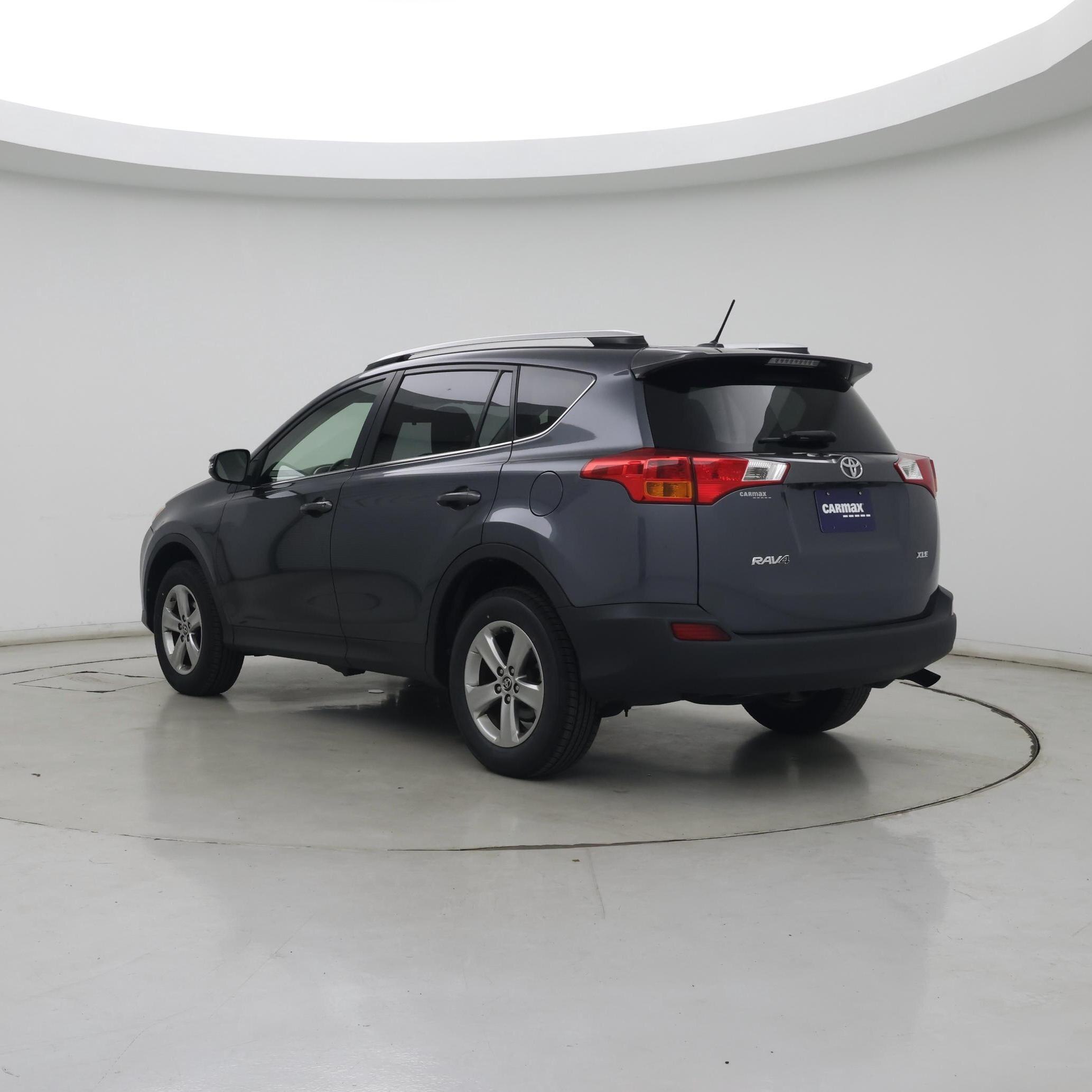 Thumbnail: 2015 Toyota RAV4 - 2