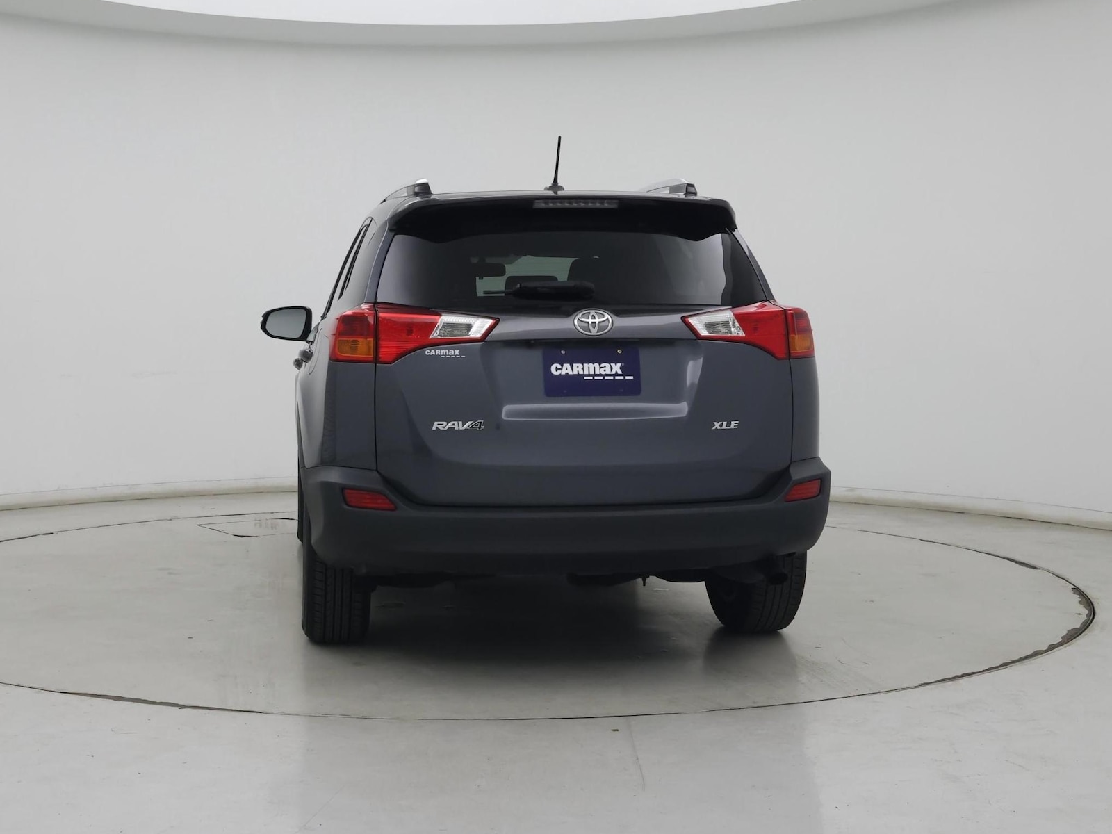 2015 Toyota RAV4 XLE - Photo 7