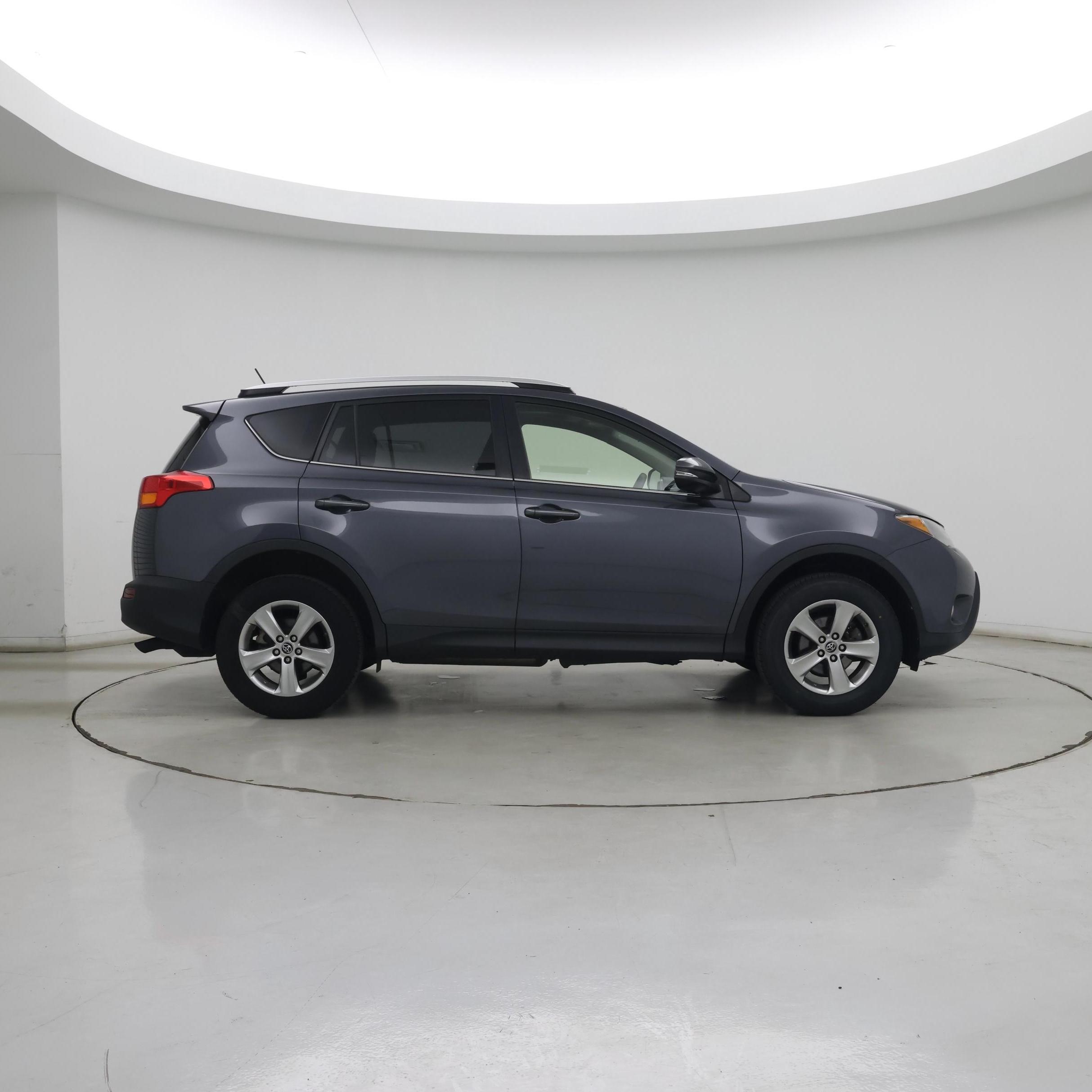 Thumbnail: 2015 Toyota RAV4 - 7
