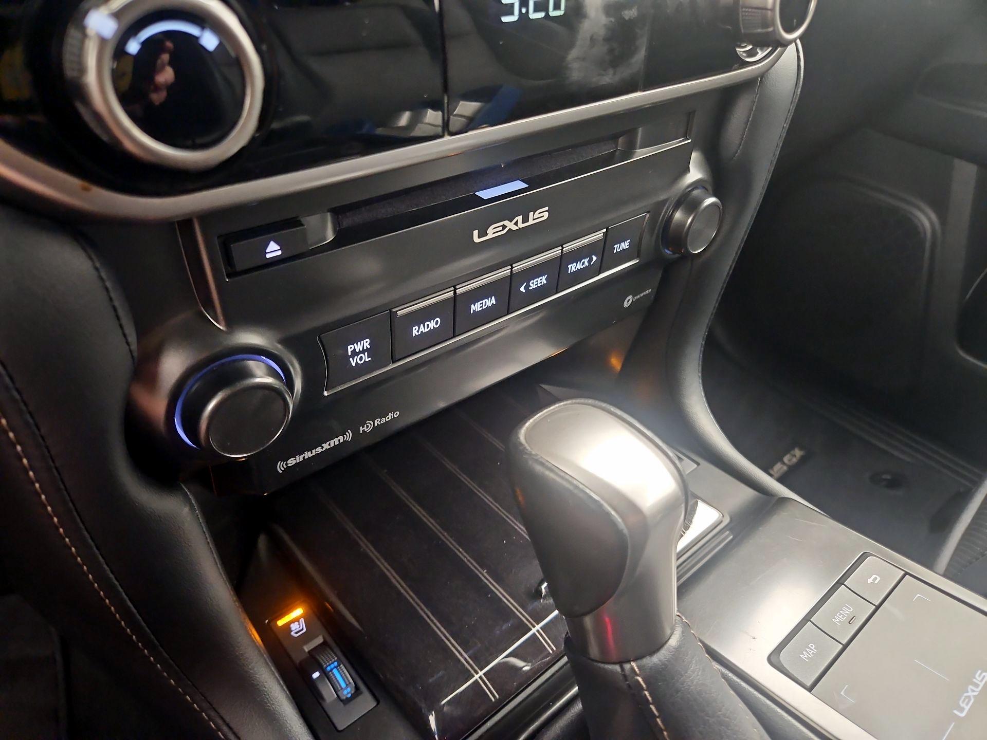 Thumbnail: 2023 Lexus GX - 19