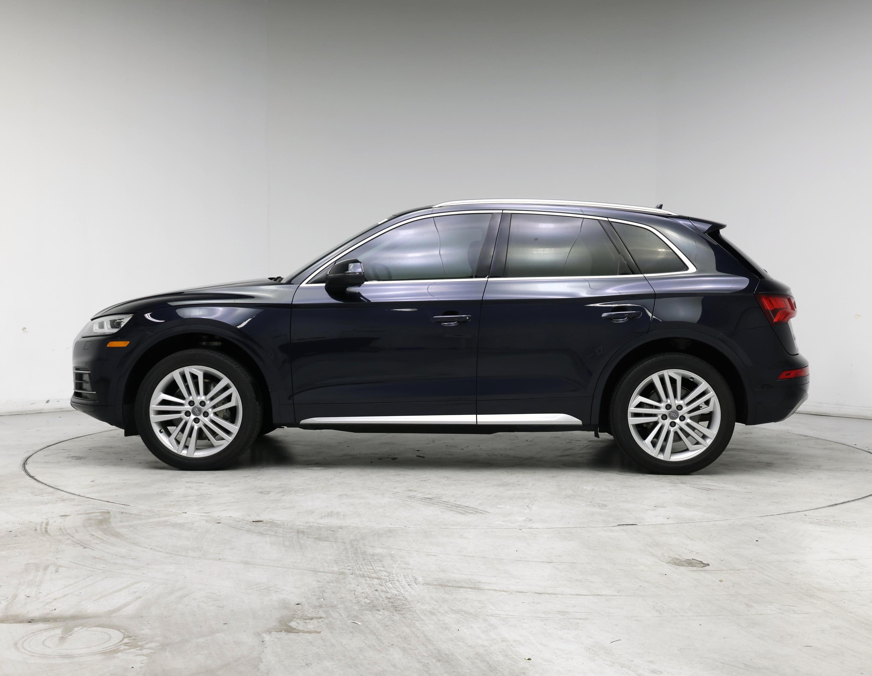 Thumbnail: 2019 Audi Q5 - 3