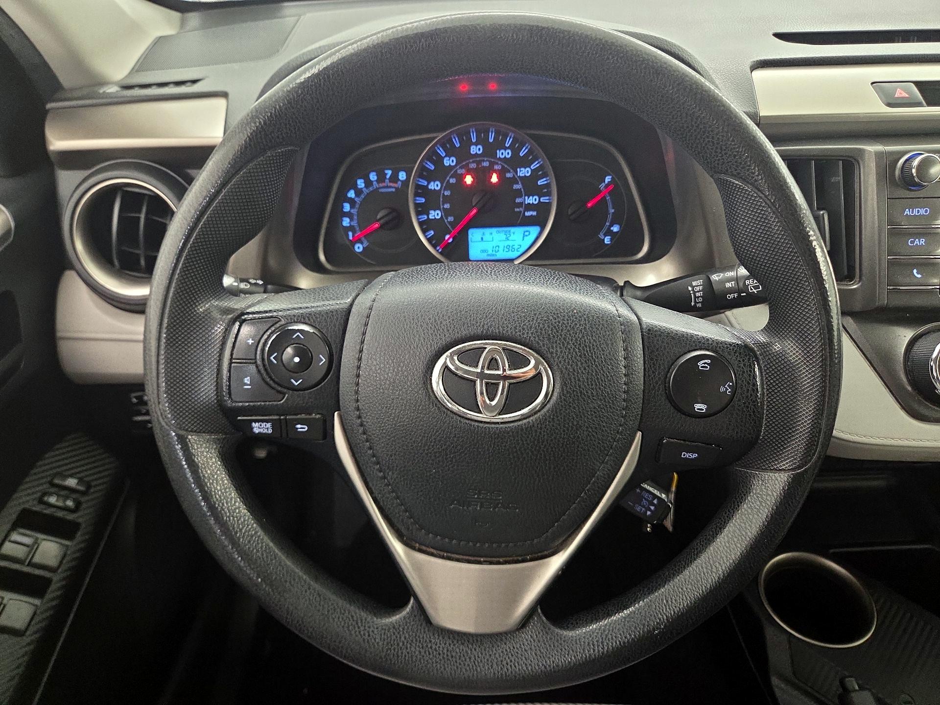 Thumbnail: 2015 Toyota RAV4 - 10