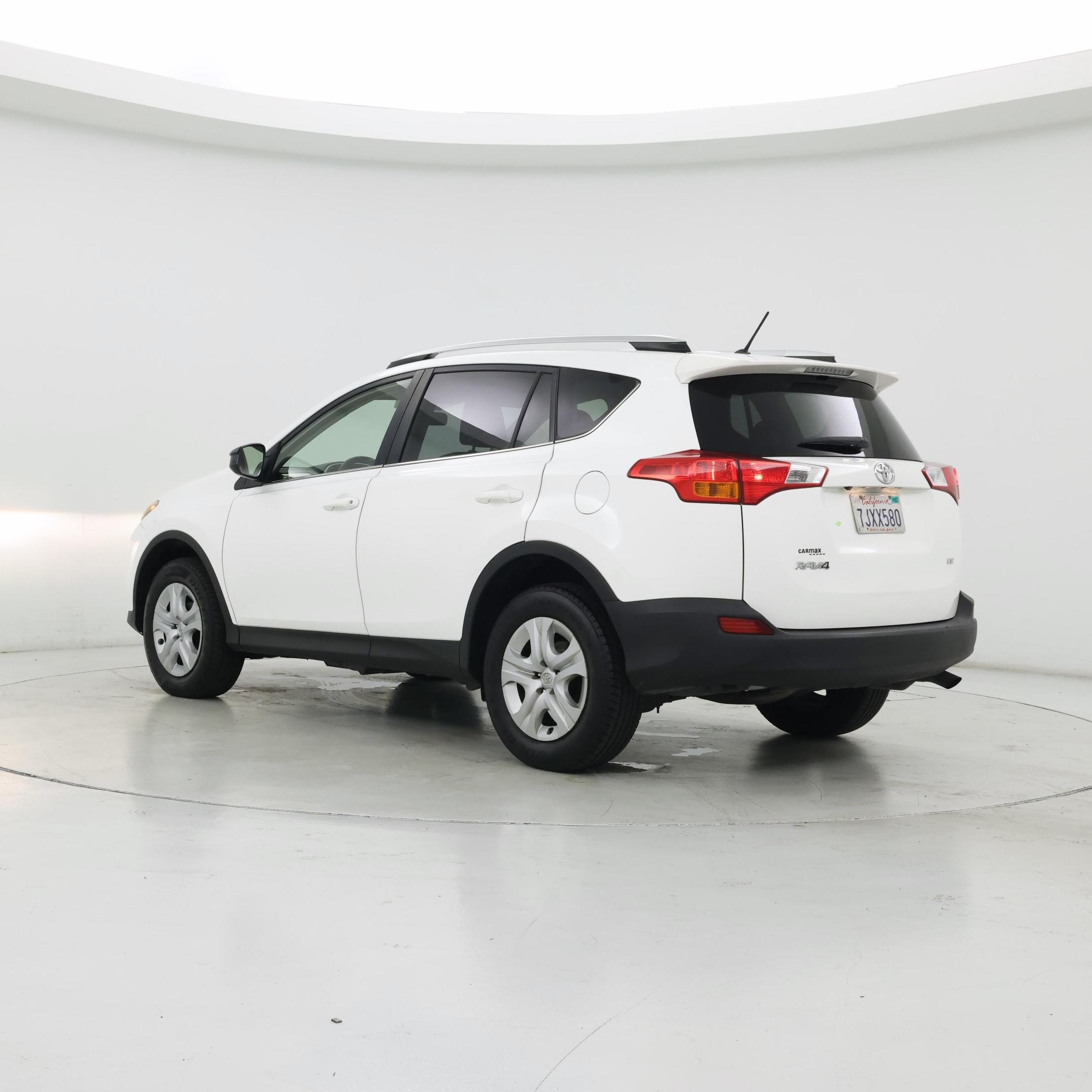 Thumbnail: 2015 Toyota RAV4 - 2