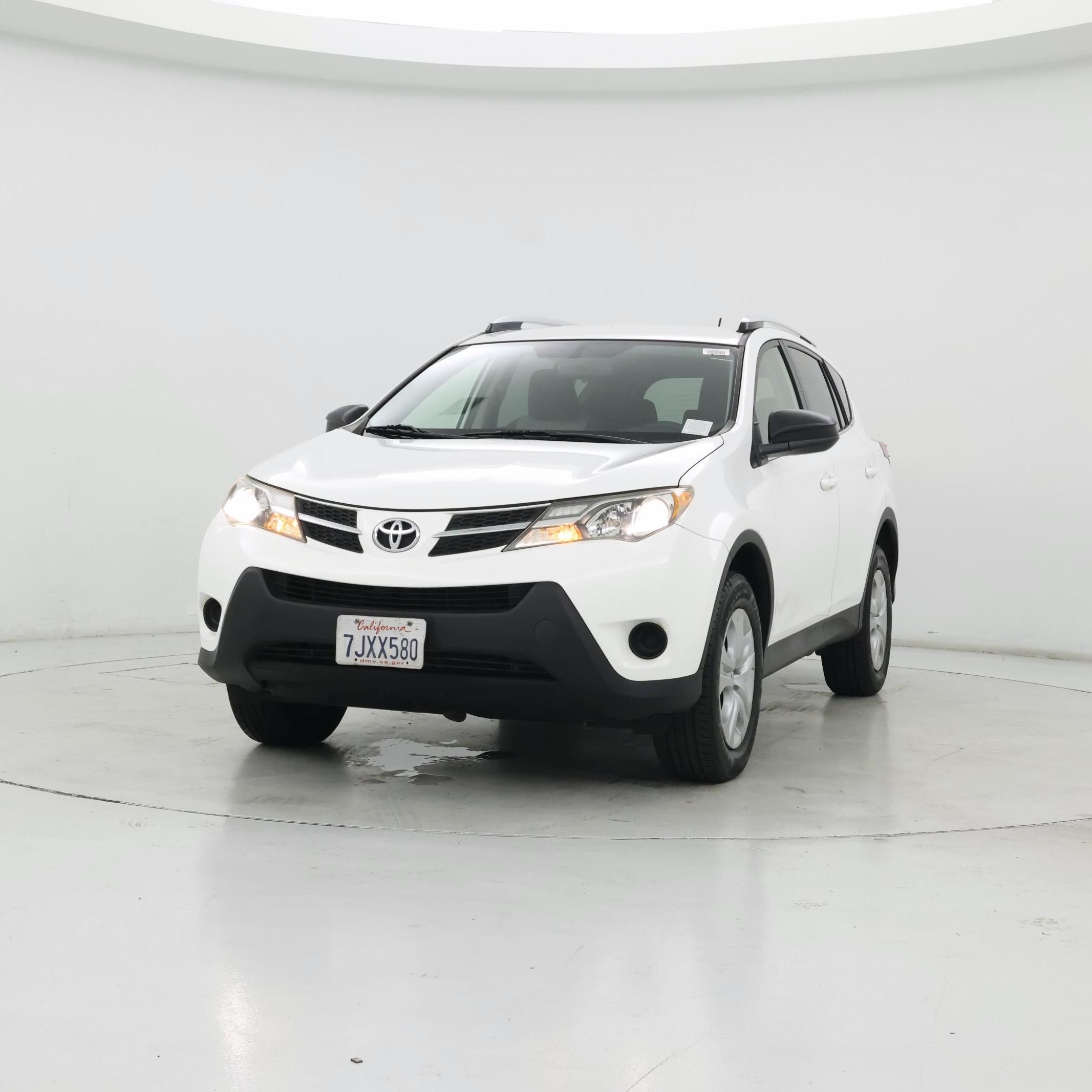 Thumbnail: 2015 Toyota RAV4 - 4
