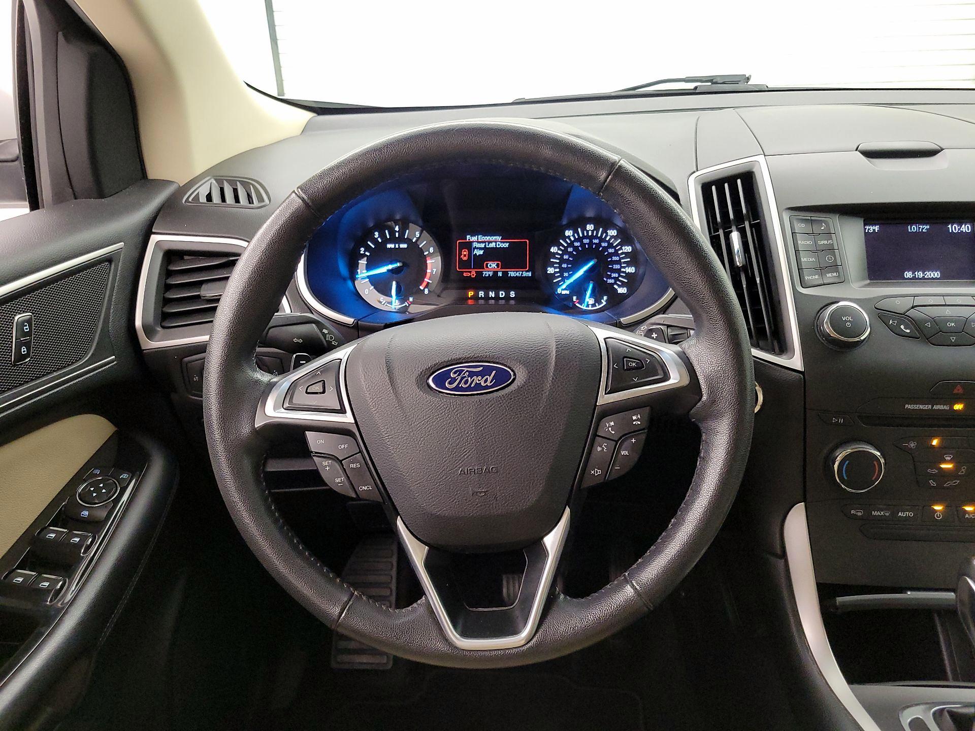 Thumbnail: 2016 Ford Edge - 10