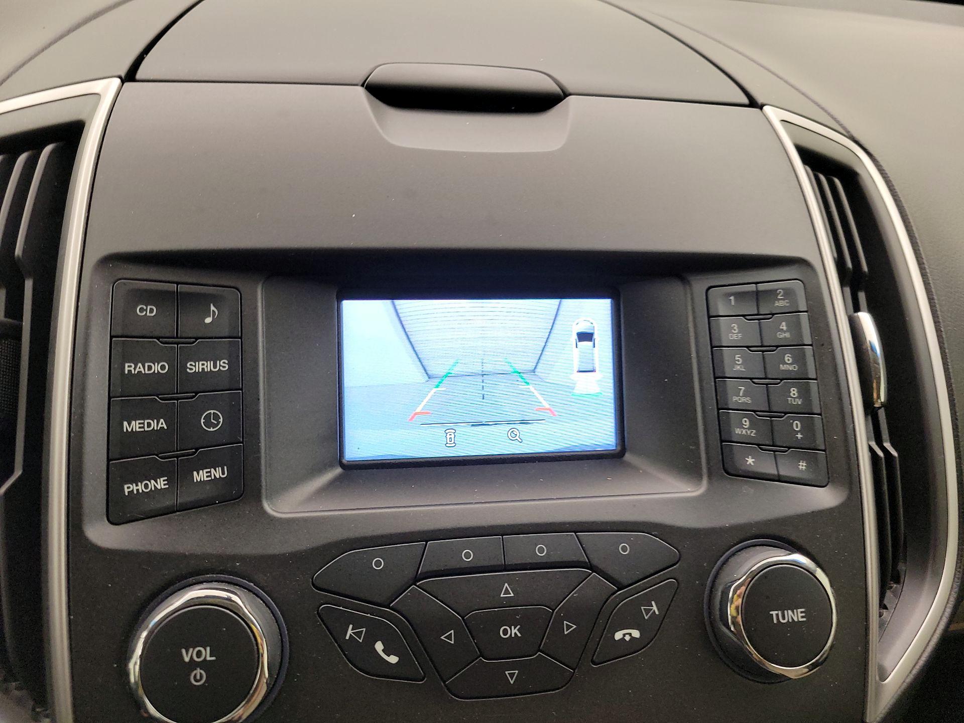 Thumbnail: 2016 Ford Edge - 14