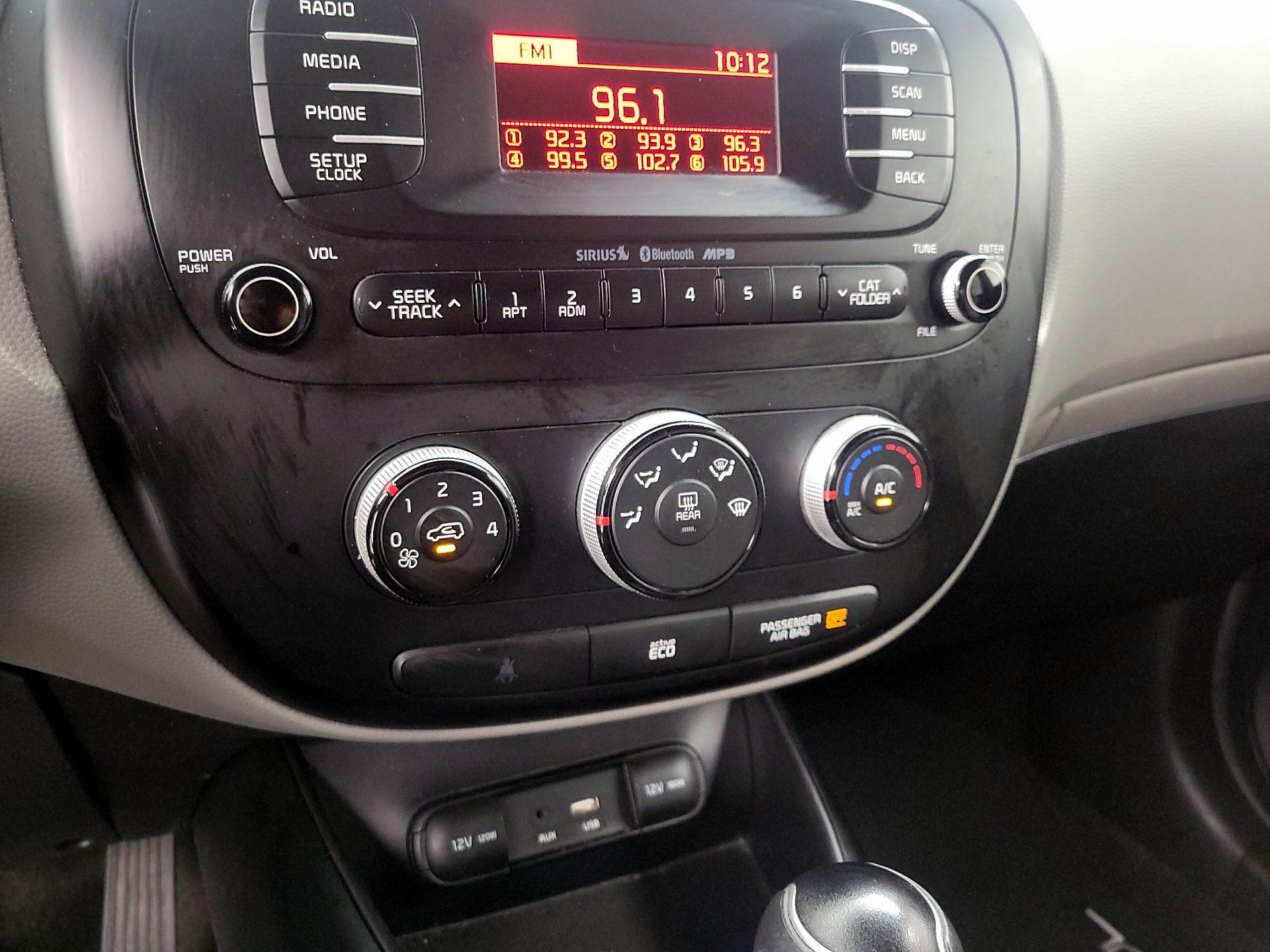 Thumbnail: 2016 Kia Soul - 15