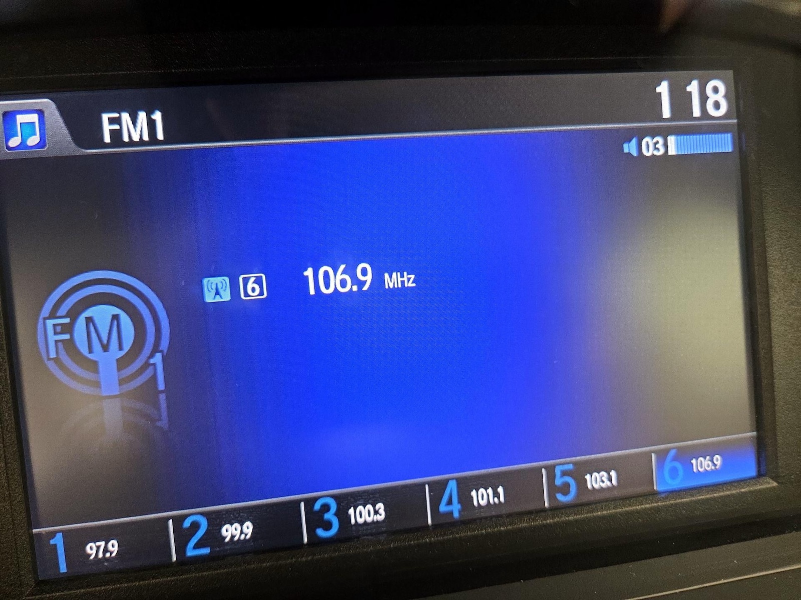 2017 Honda Accord LX - Photo 16