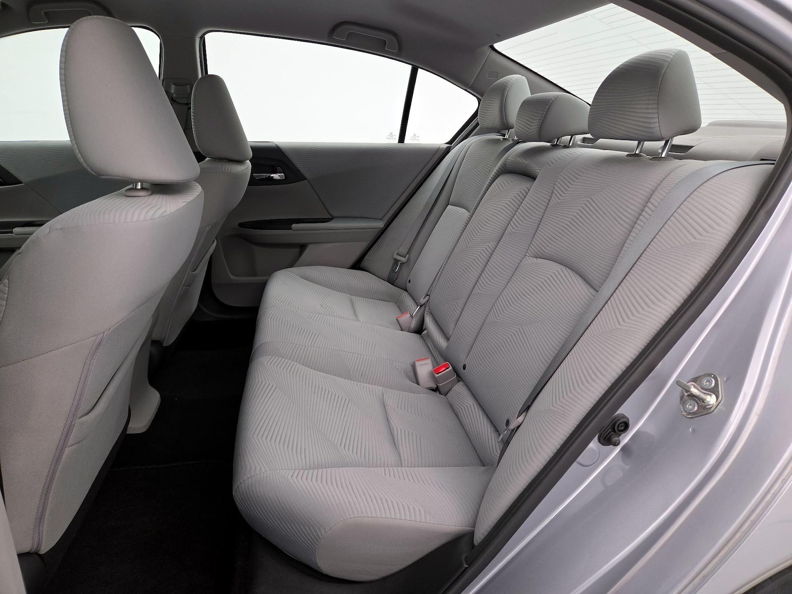 2017 Honda Accord LX - Photo 20