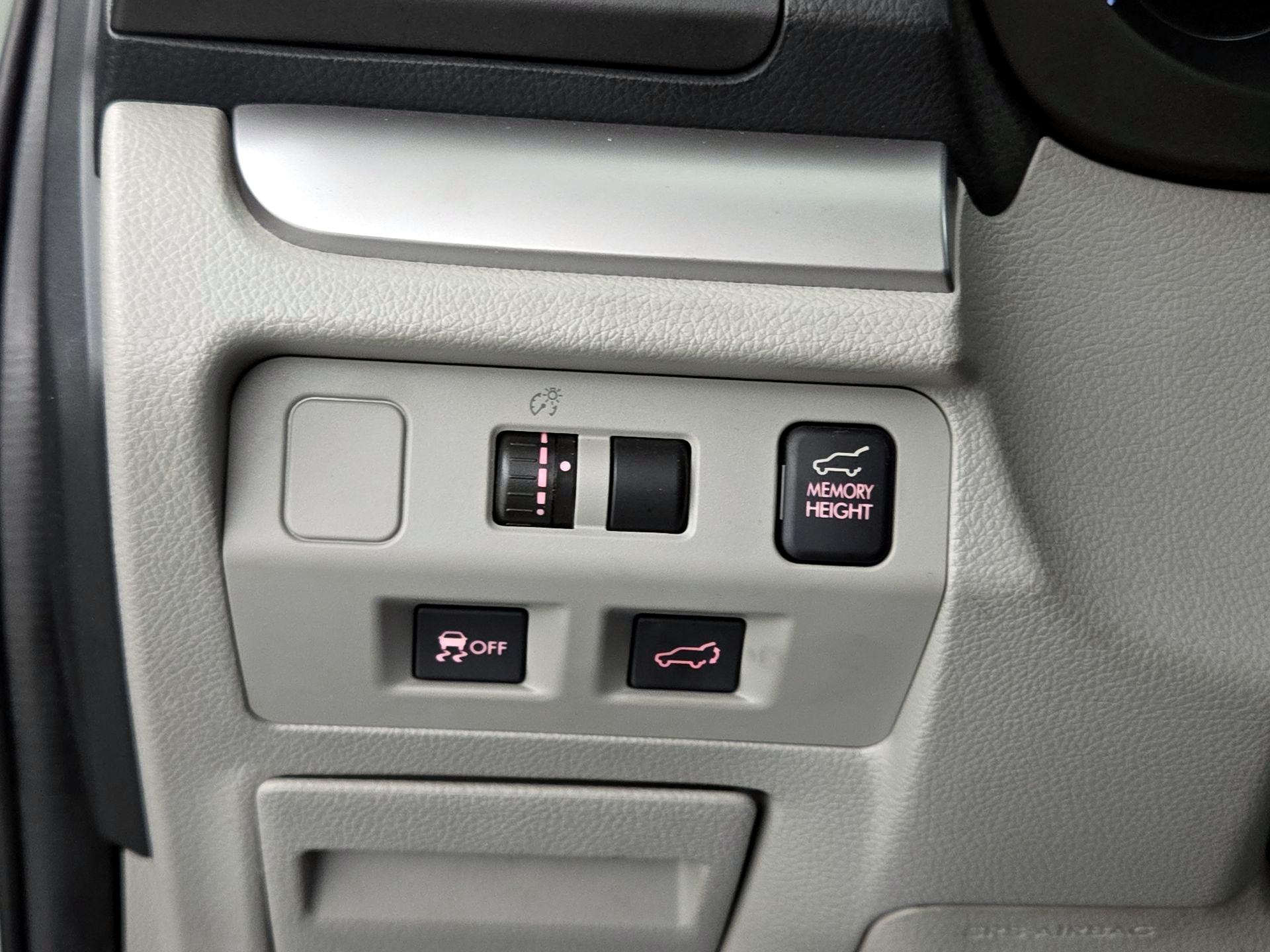 Thumbnail: 2015 Subaru Forester - 13