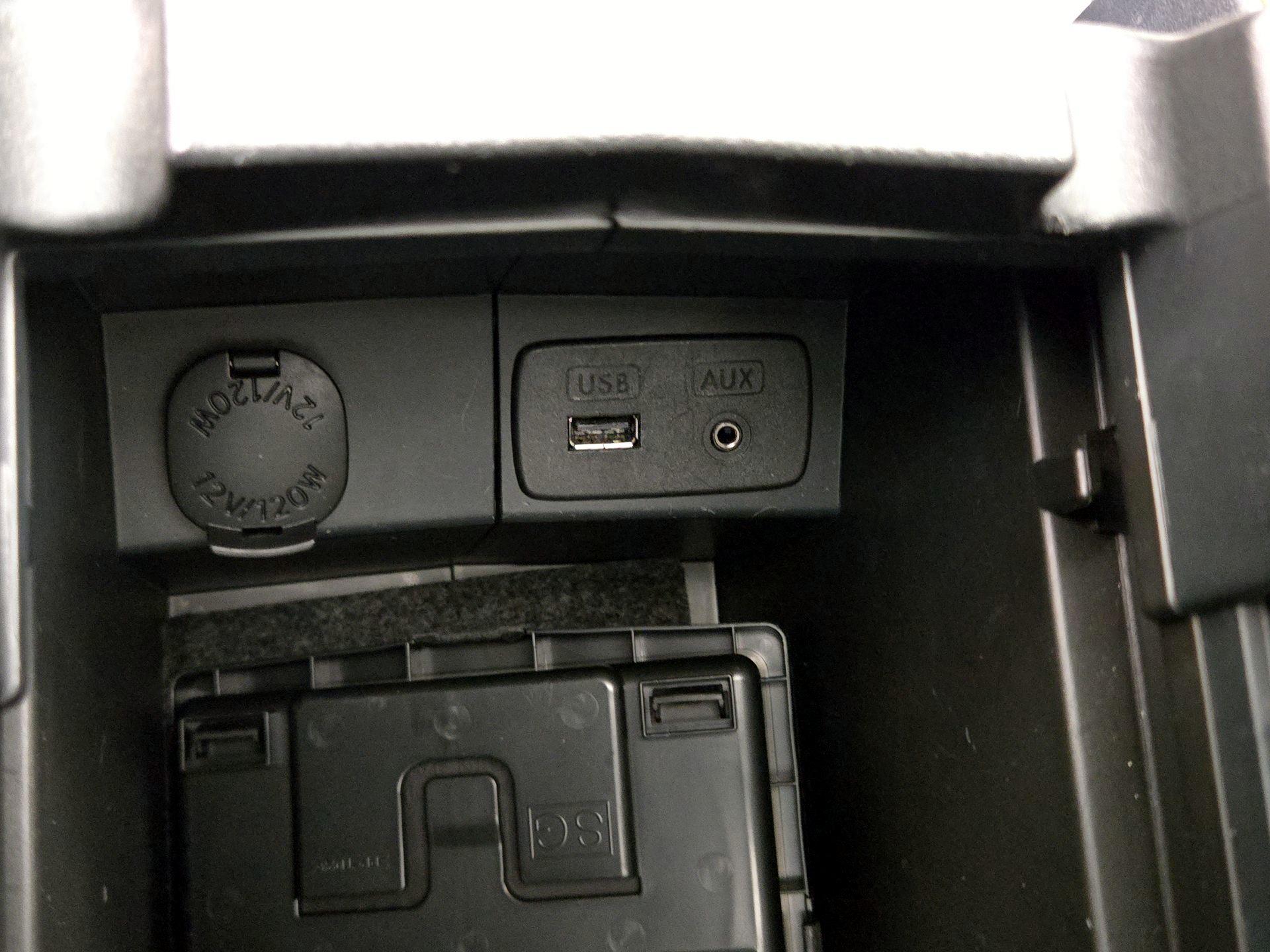 Thumbnail: 2015 Subaru Forester - 19