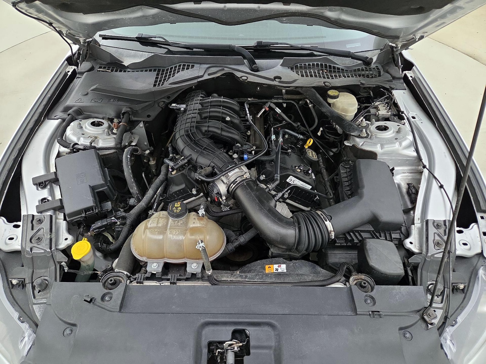 2016 Ford Mustang V6 - Photo 21
