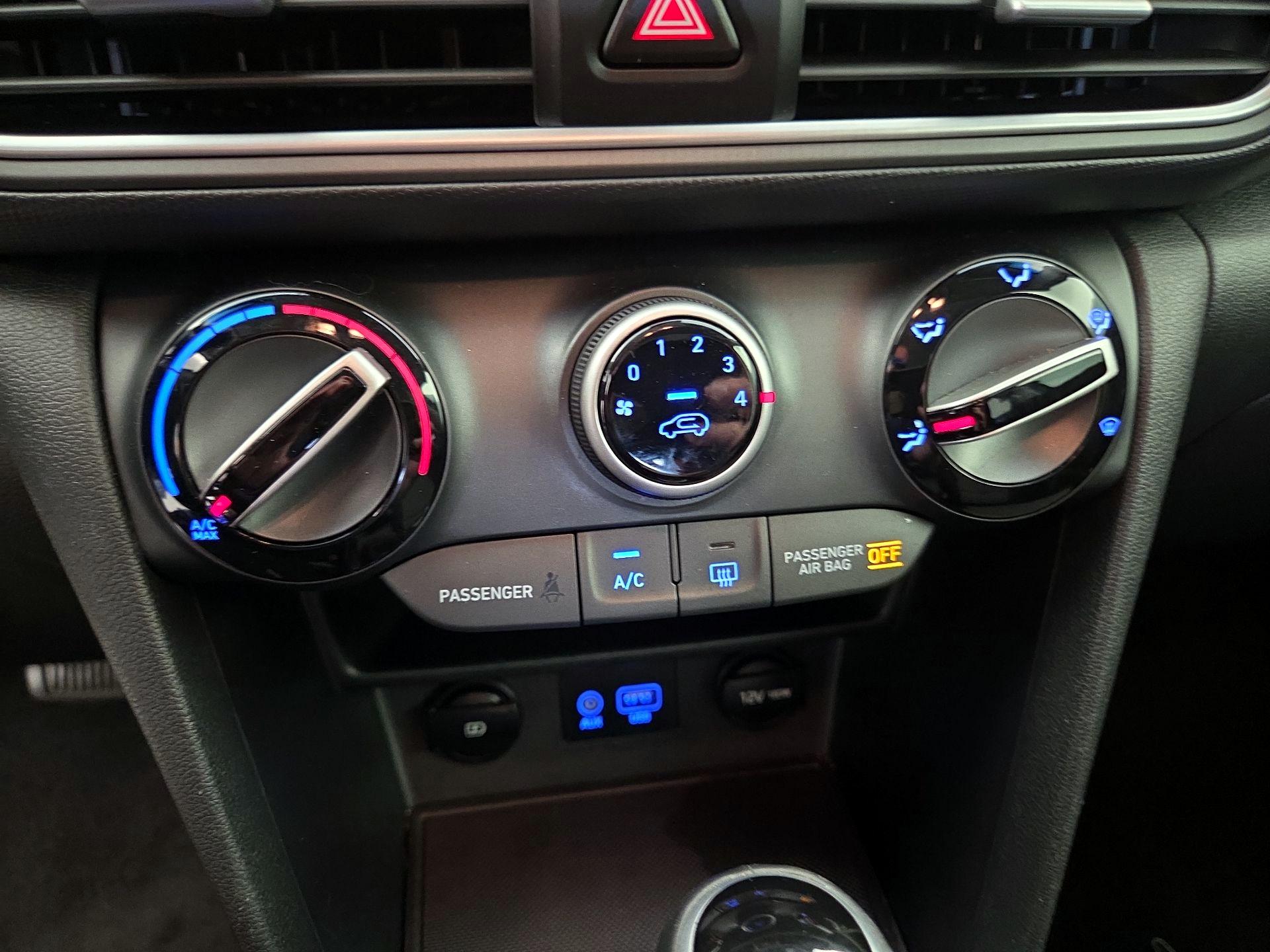 Thumbnail: 2021 Hyundai Kona - 16