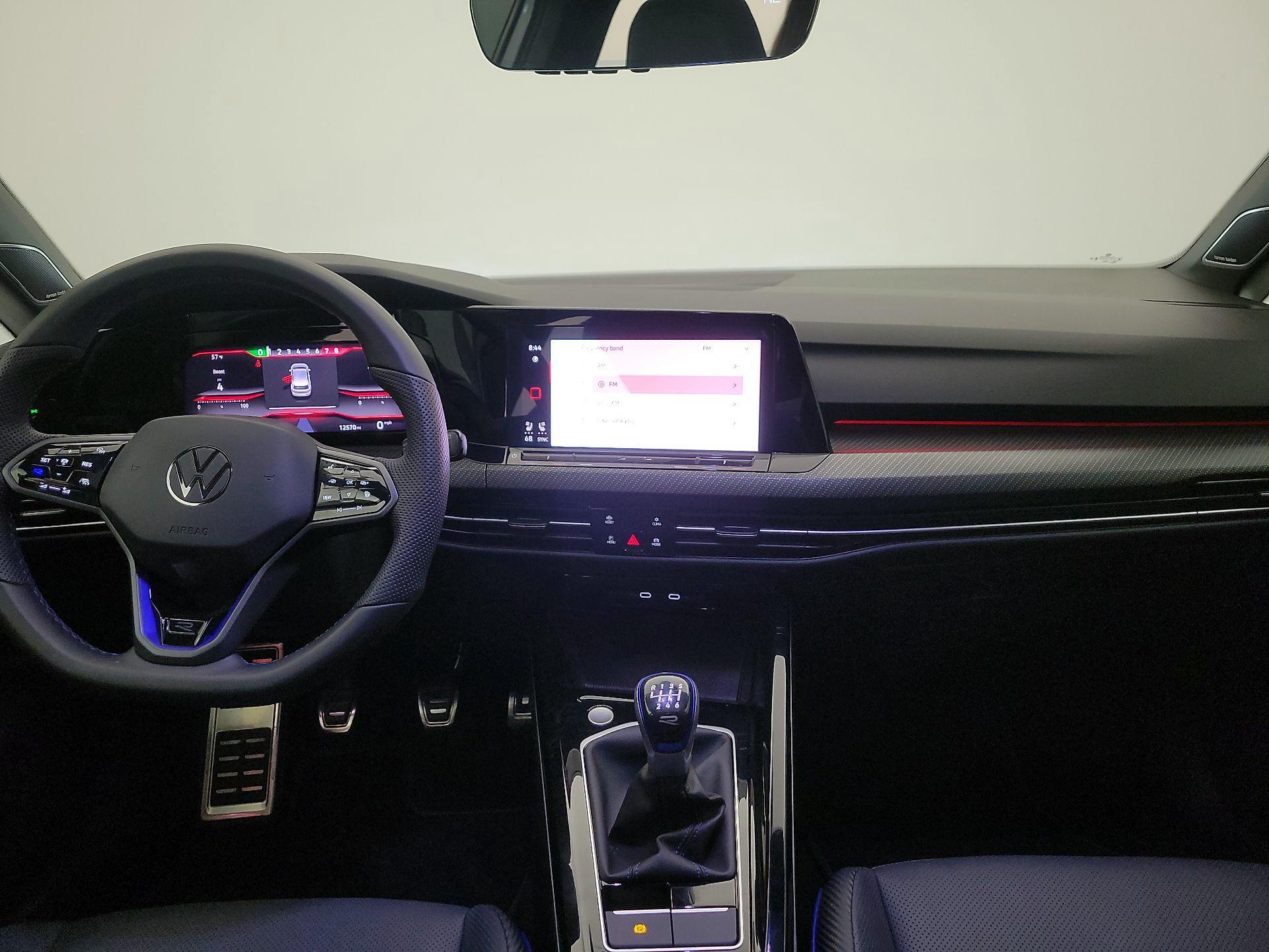 Thumbnail: 2024 Volkswagen Golf - 9