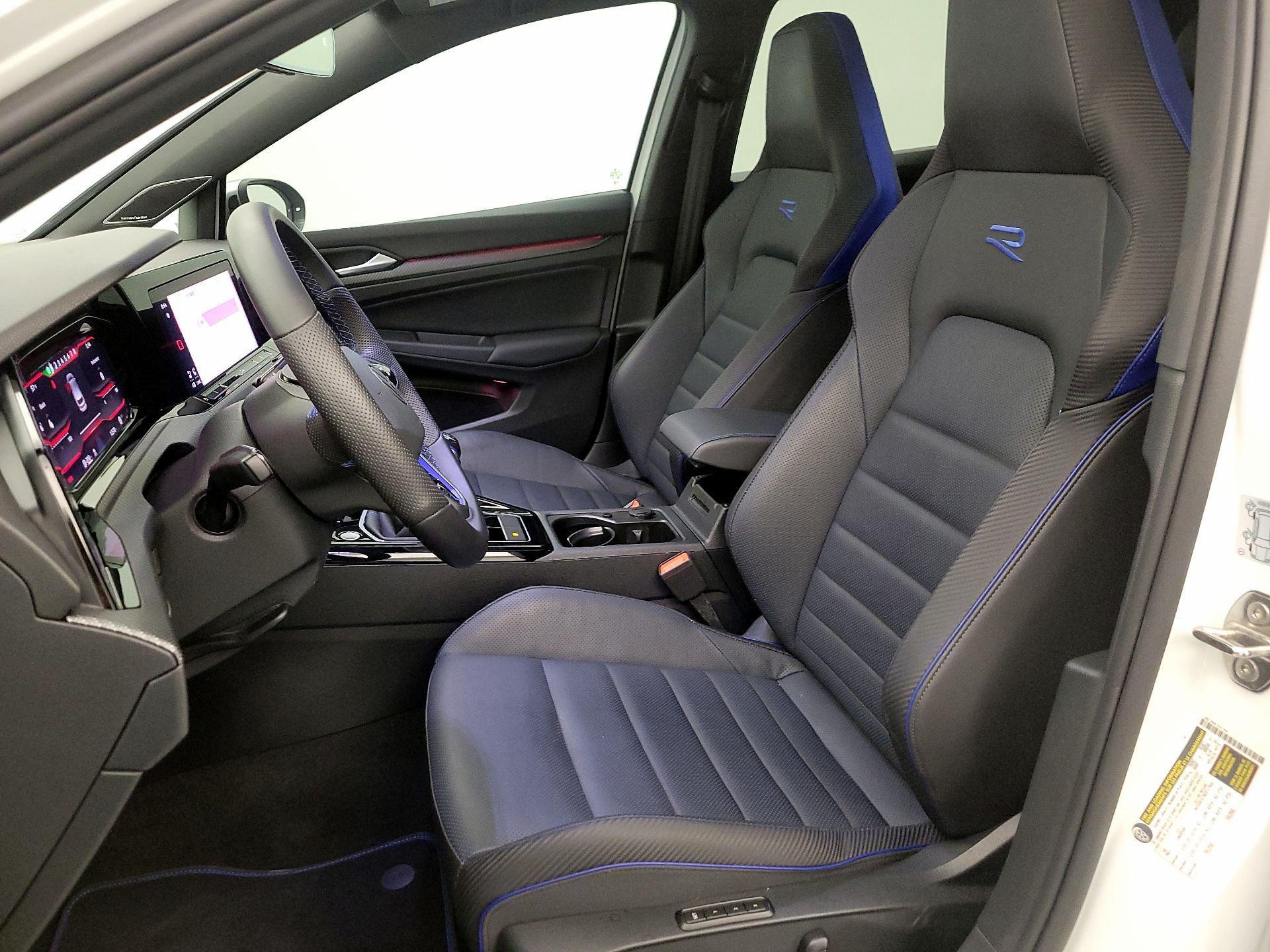 Thumbnail: 2024 Volkswagen Golf - 11