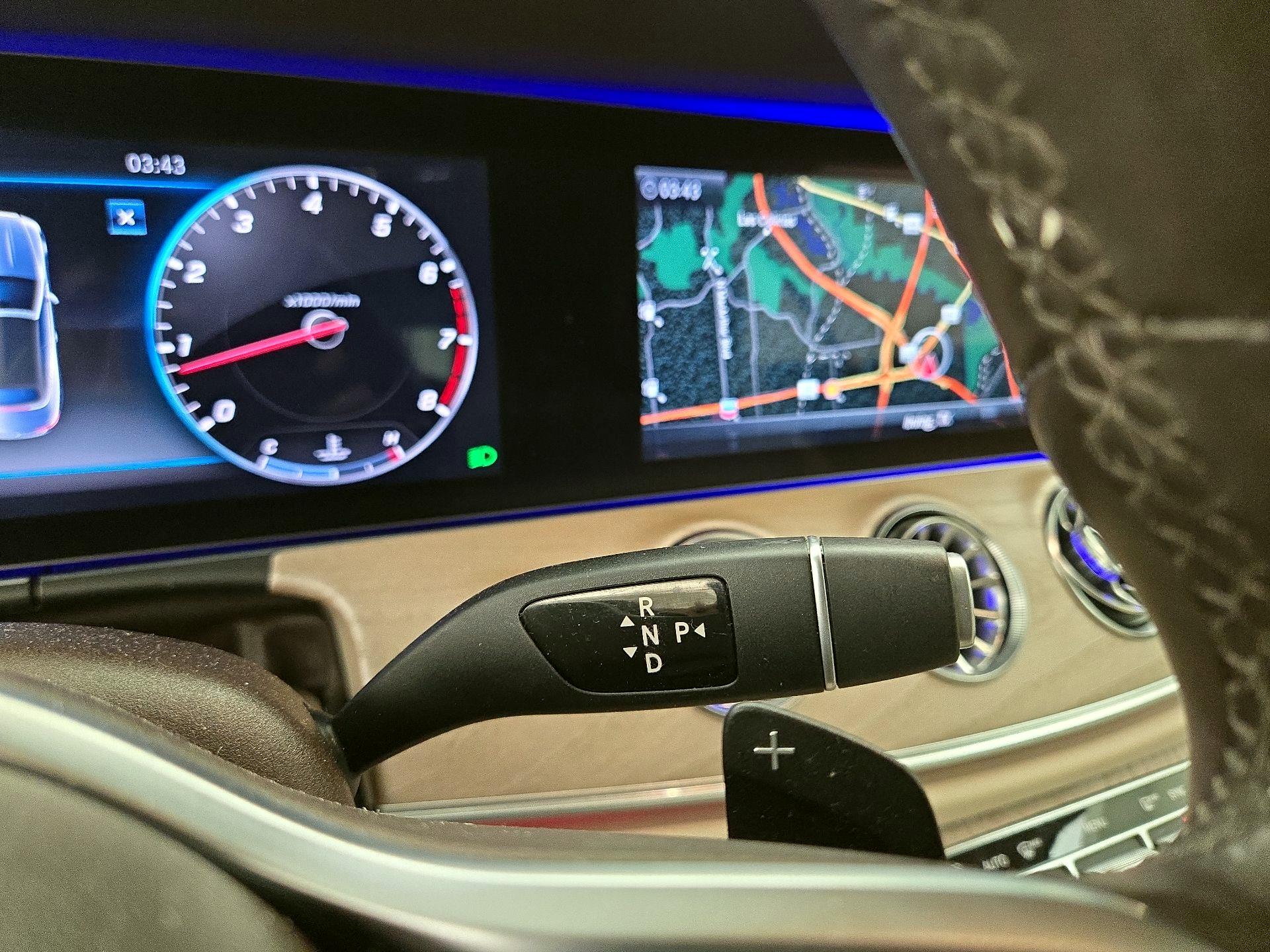 Thumbnail: 2019 Mercedes-Benz E-Class - 18