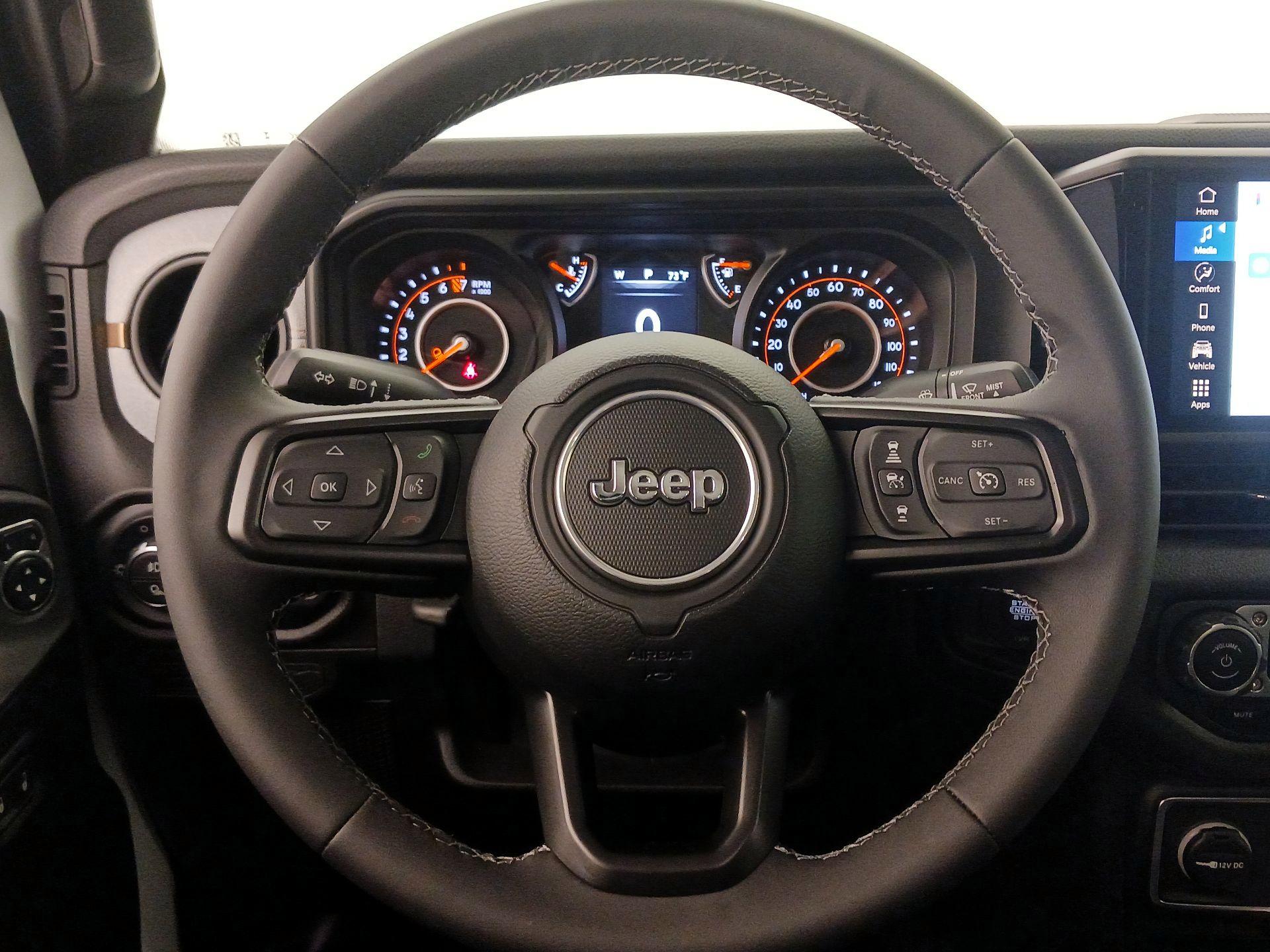 Thumbnail: 2025 Jeep Gladiator - 10