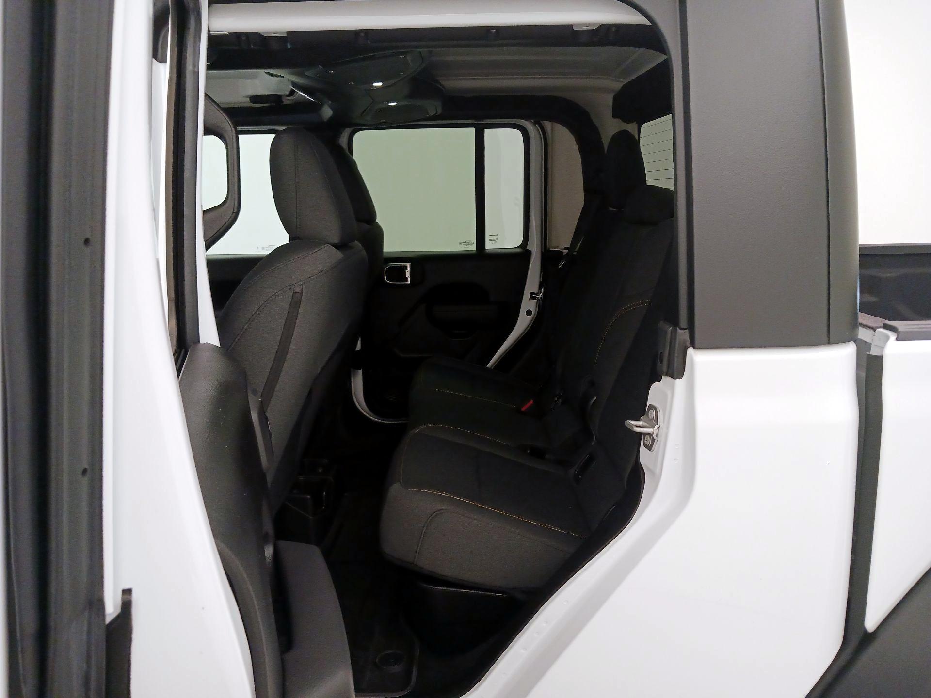 Thumbnail: 2025 Jeep Gladiator - 19