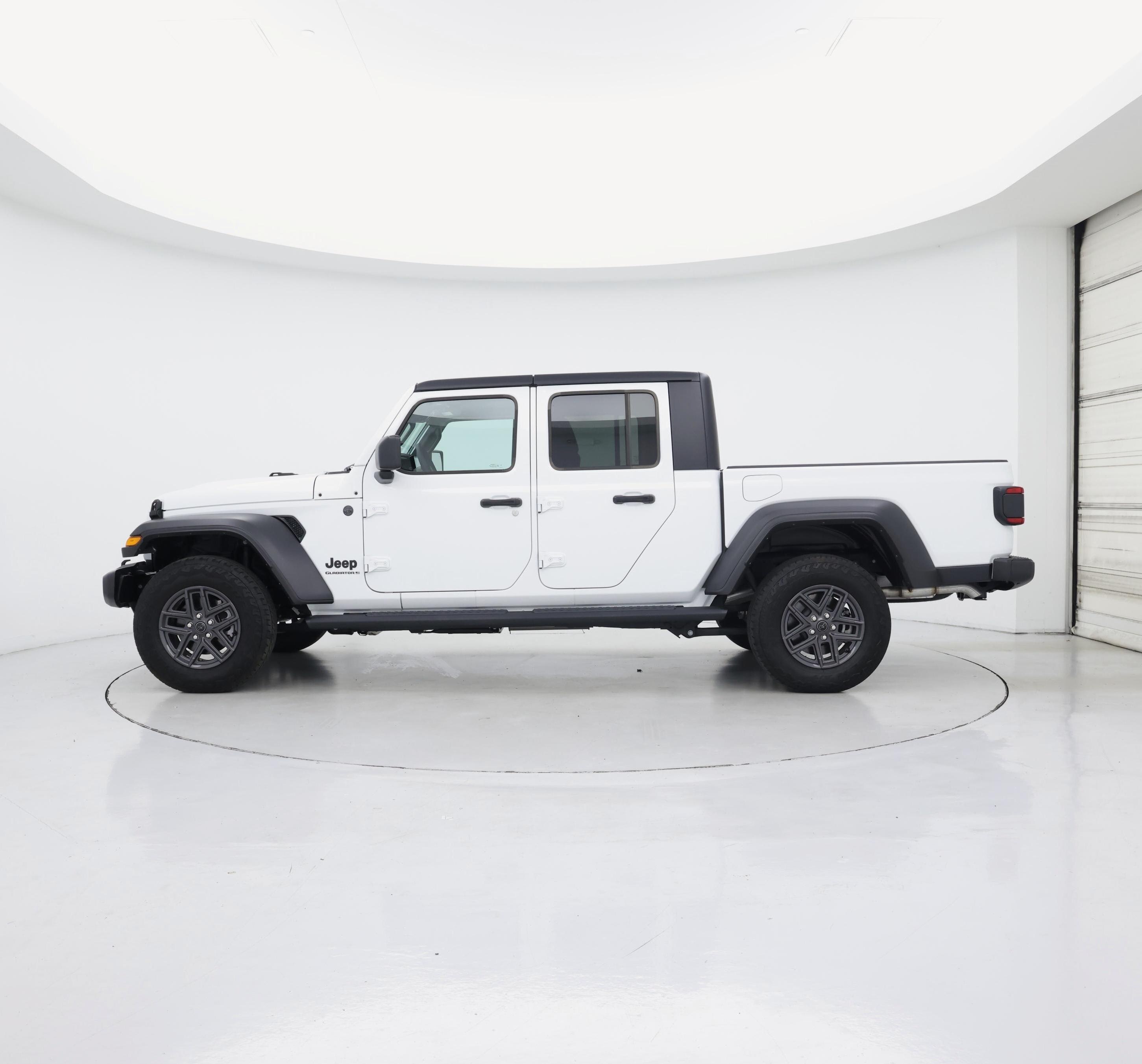 Thumbnail: 2025 Jeep Gladiator - 3
