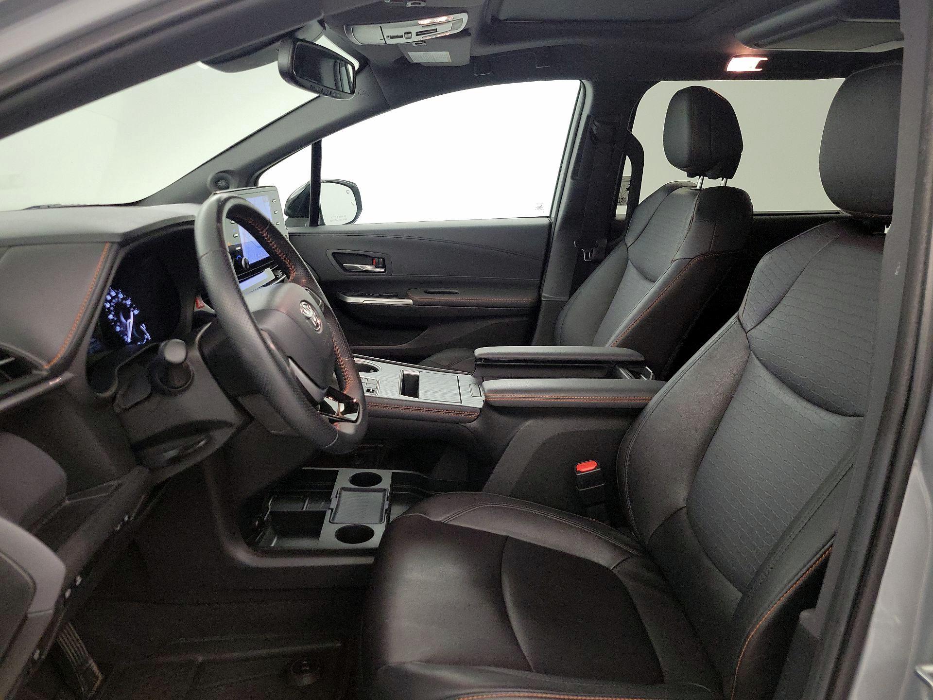 Thumbnail: 2023 Toyota Sienna - 11