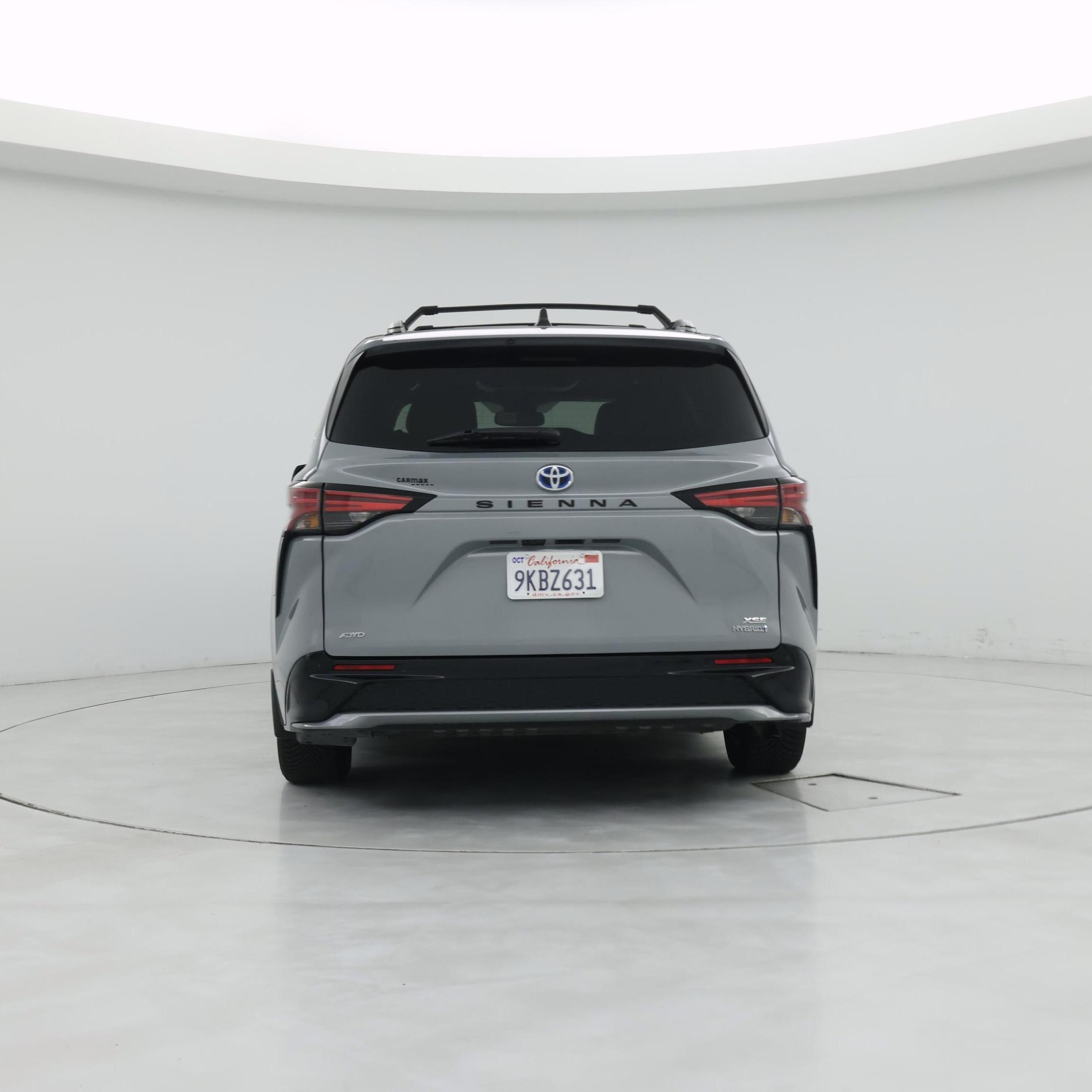Thumbnail: 2023 Toyota Sienna - 6