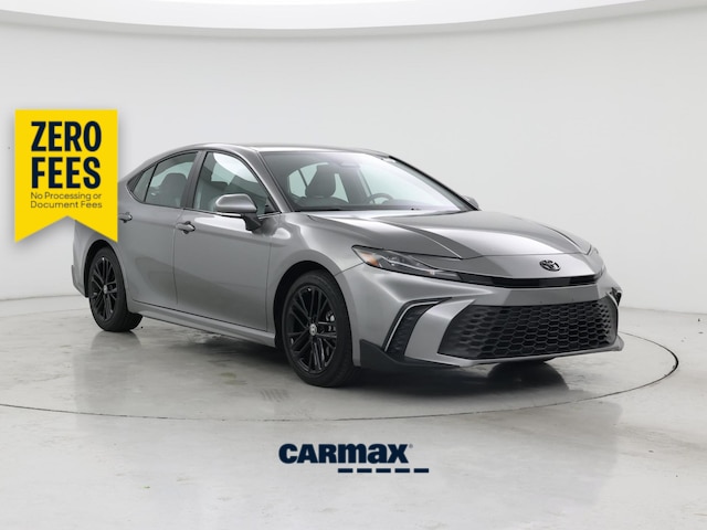 Gray 2025 Toyota Camry Sedan Front-Wheel Drive Automatic