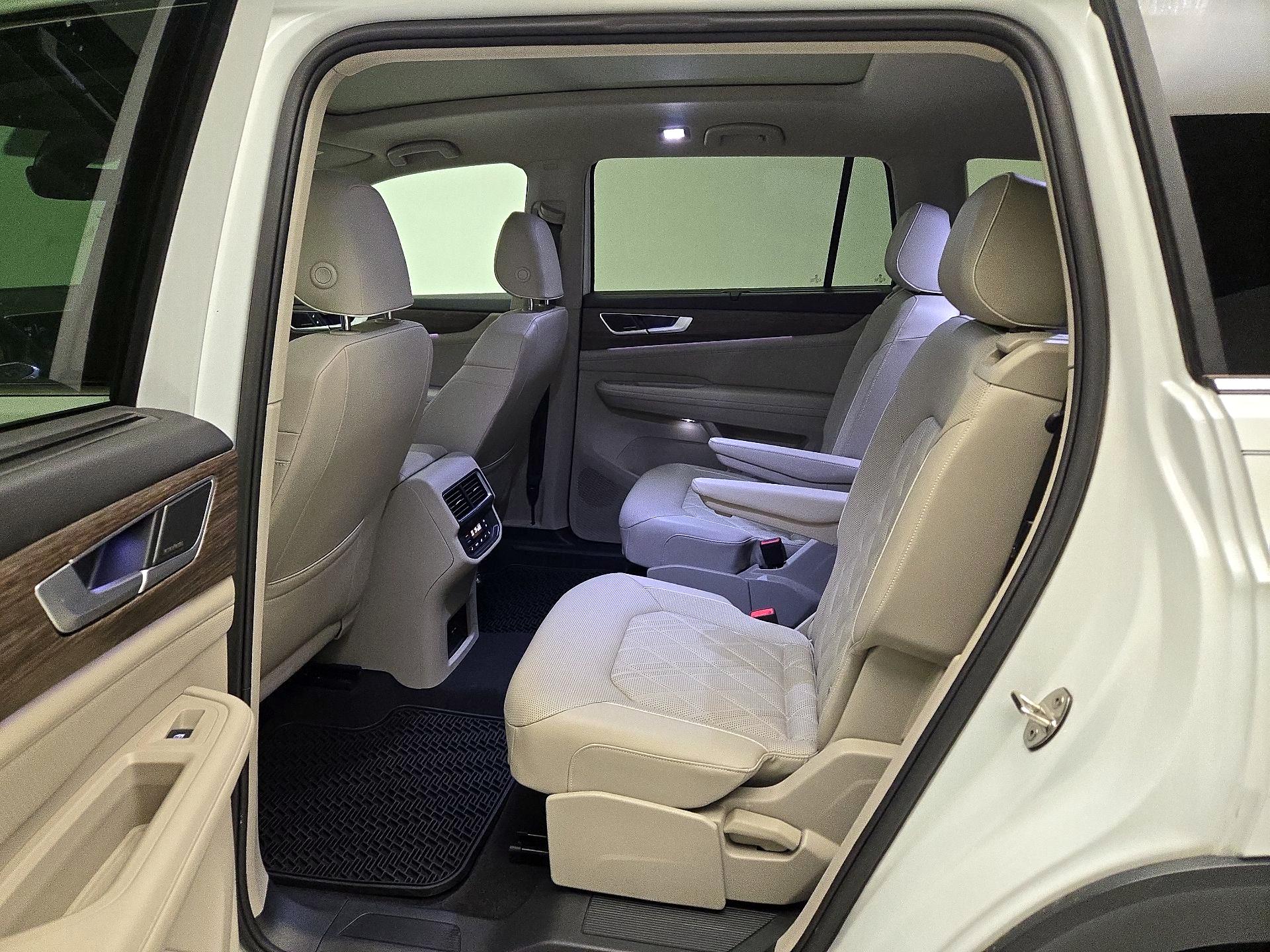 Thumbnail: 2024 Volkswagen Atlas - 20