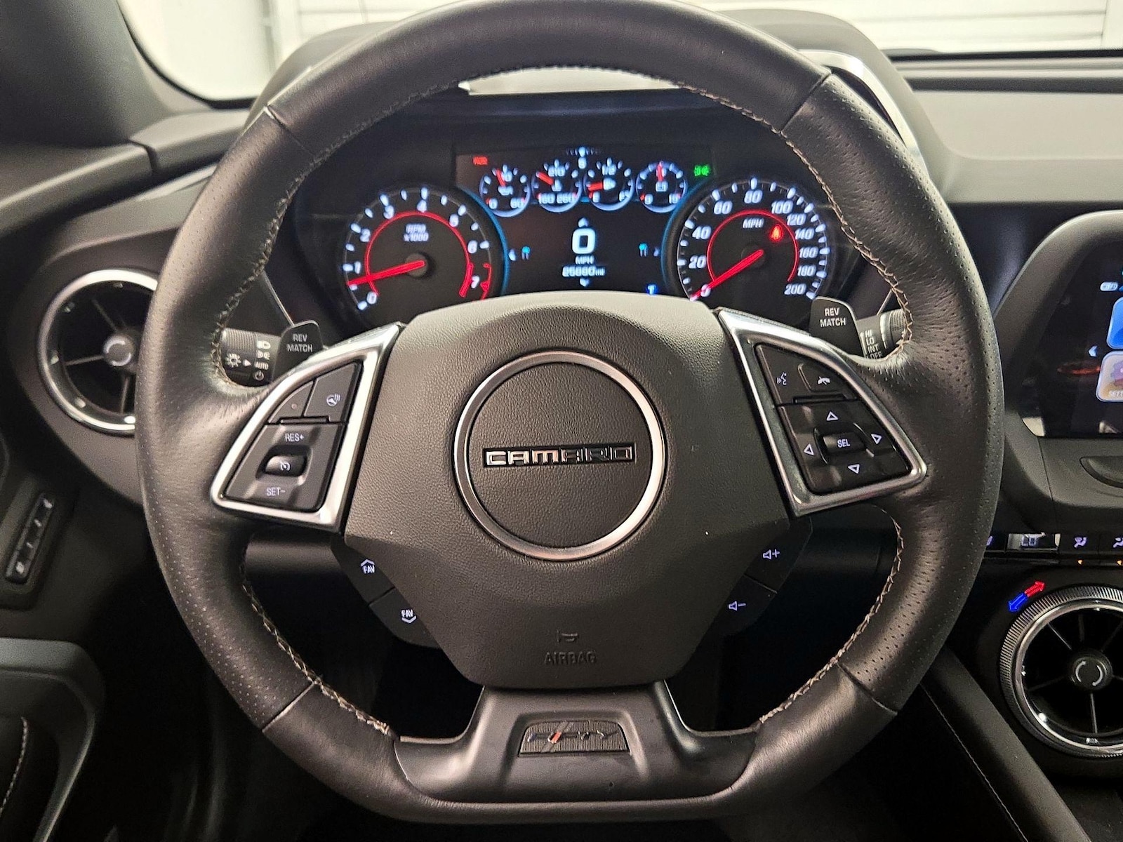2017 Chevrolet Camaro 2SS - Photo 11