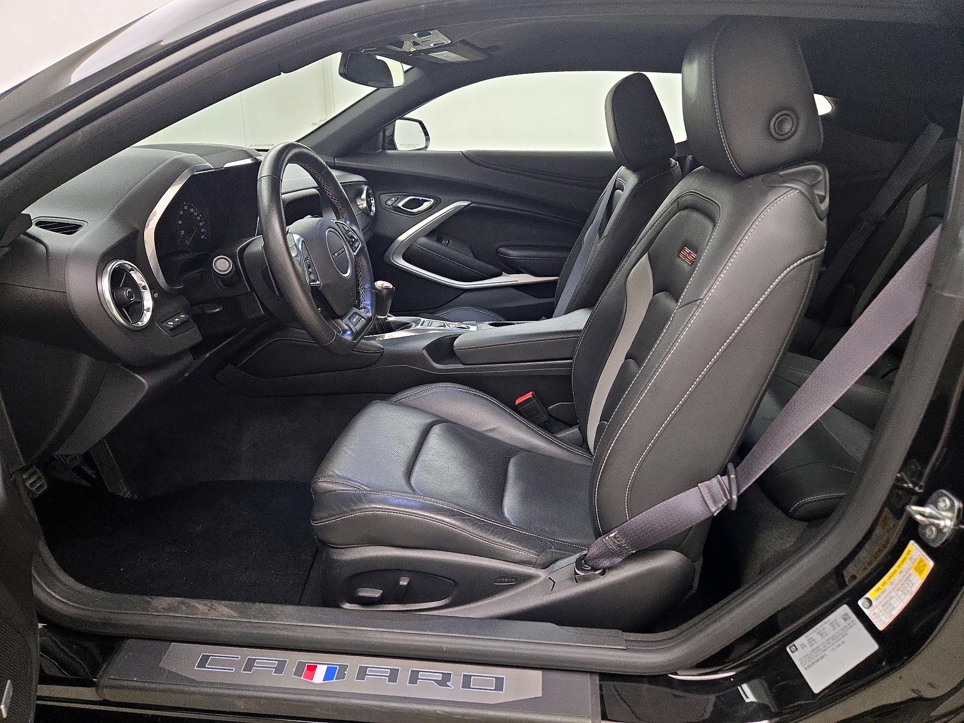 Thumbnail: 2017 Chevrolet Camaro - 11