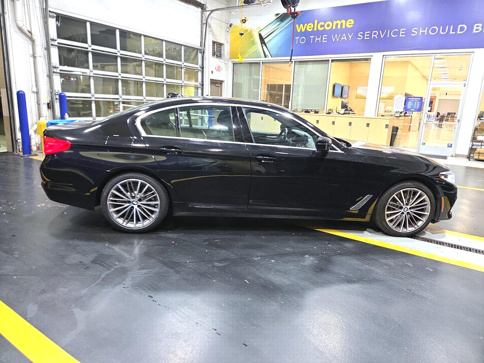 Thumbnail: 2019 BMW 5 Series - 4