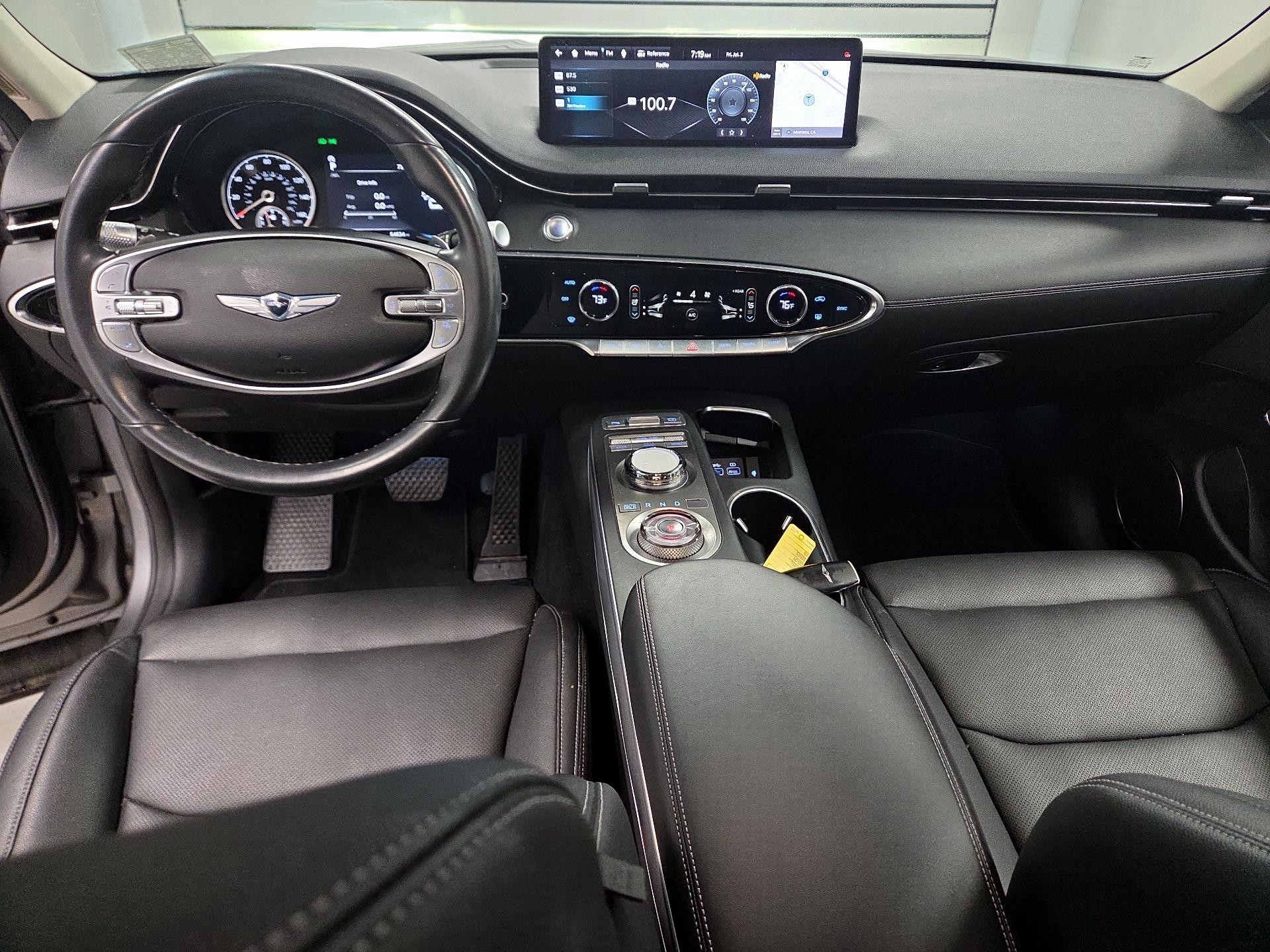Thumbnail: 2022 Genesis GV70 - 9