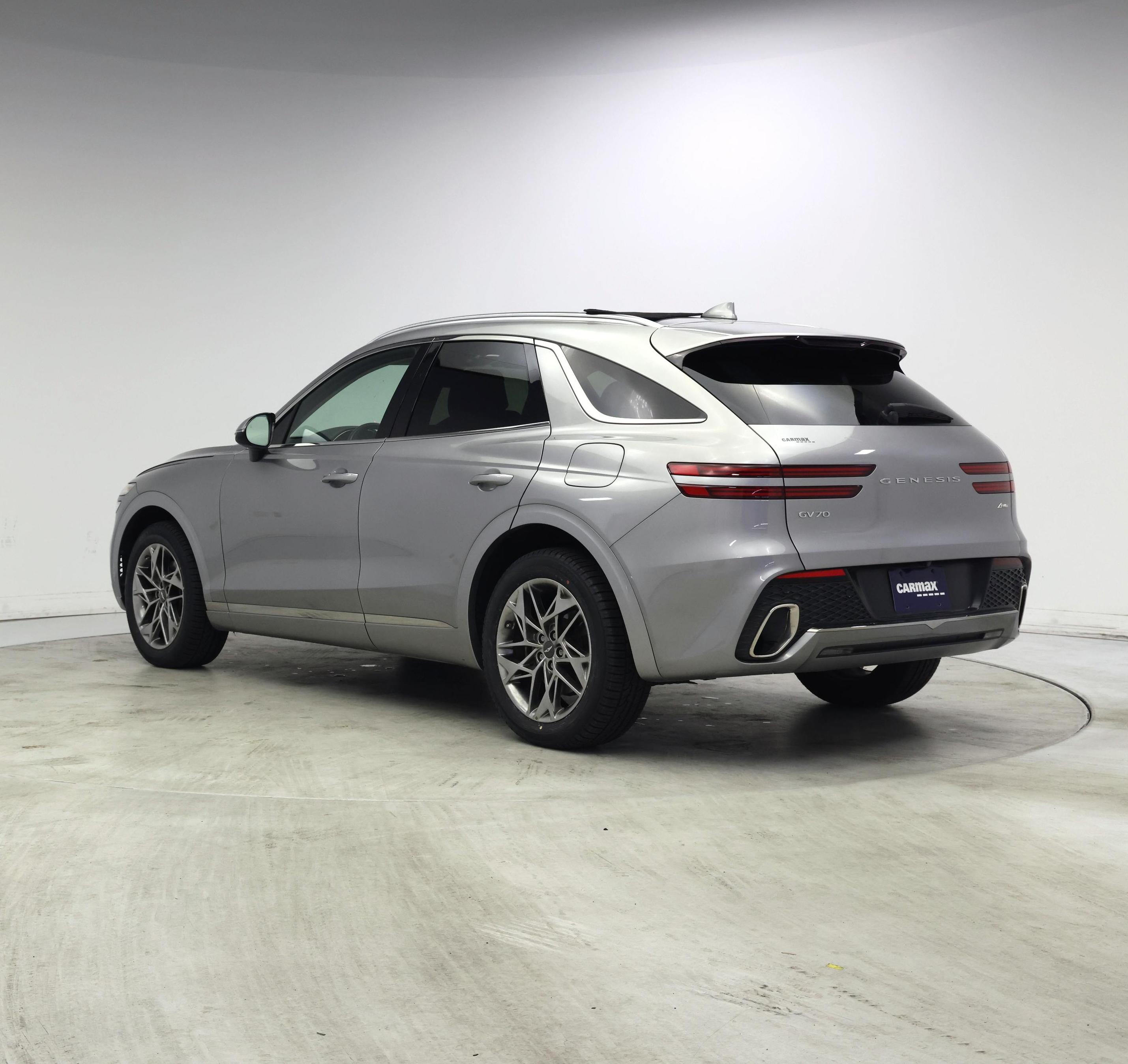 Thumbnail: 2022 Genesis GV70 - 2