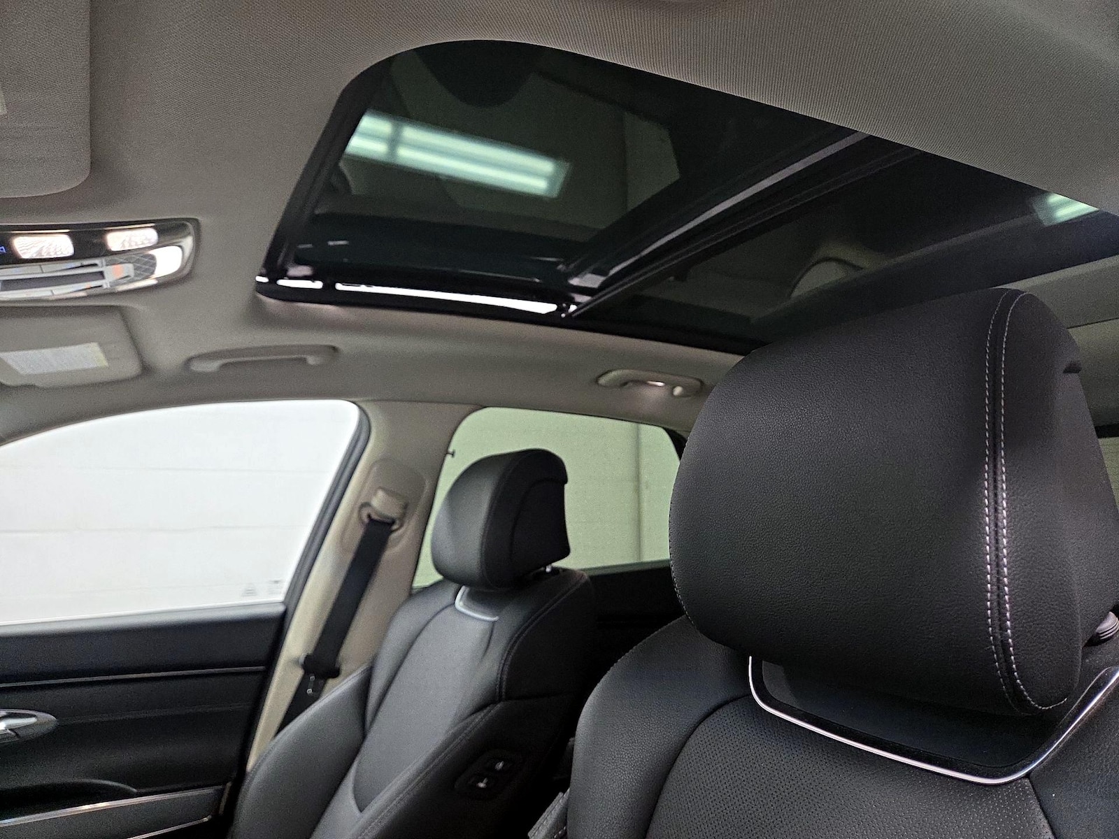 2022 GENESIS GV70 Standard - Photo 21