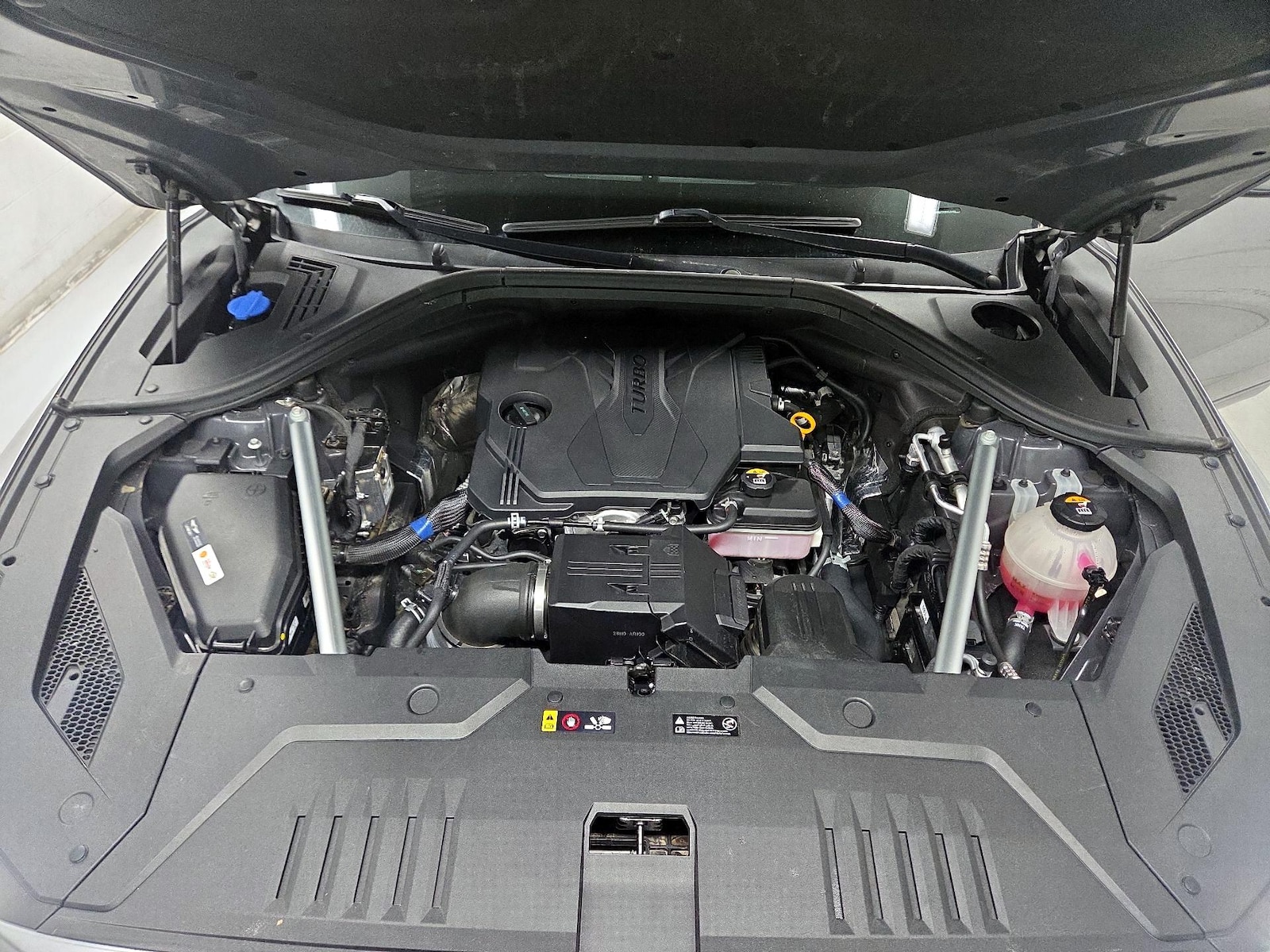 2022 GENESIS GV70 Standard - Photo 24