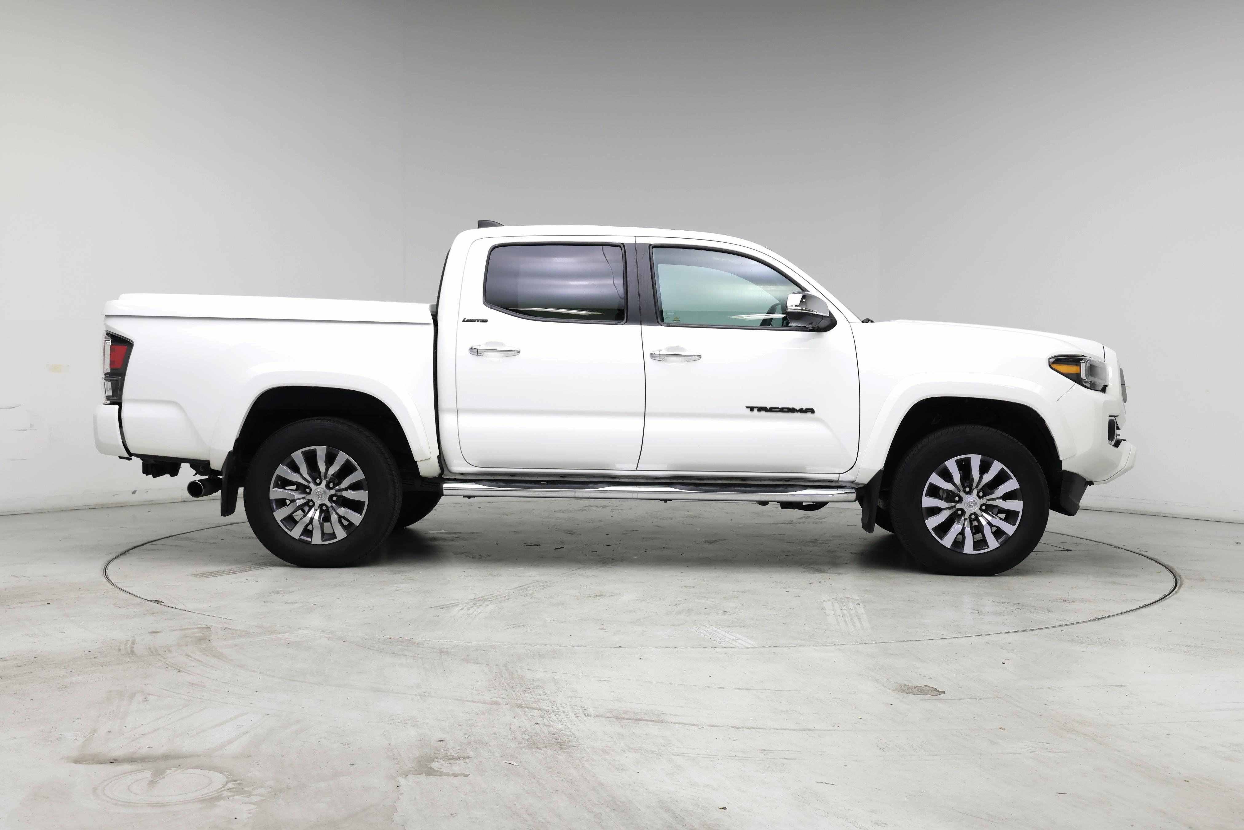 Thumbnail: 2020 Toyota Tacoma - 7