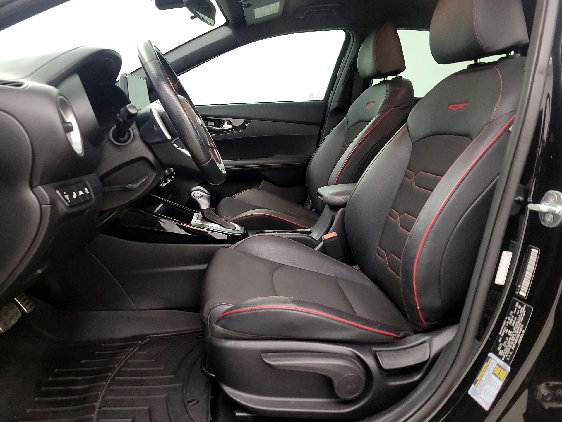 Thumbnail: 2021 Kia Forte - 11