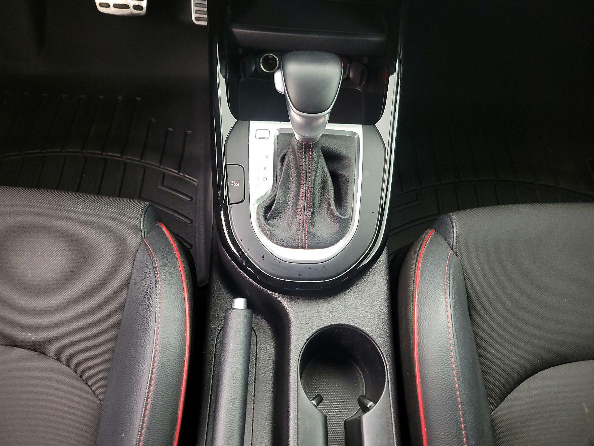 Thumbnail: 2021 Kia Forte - 17
