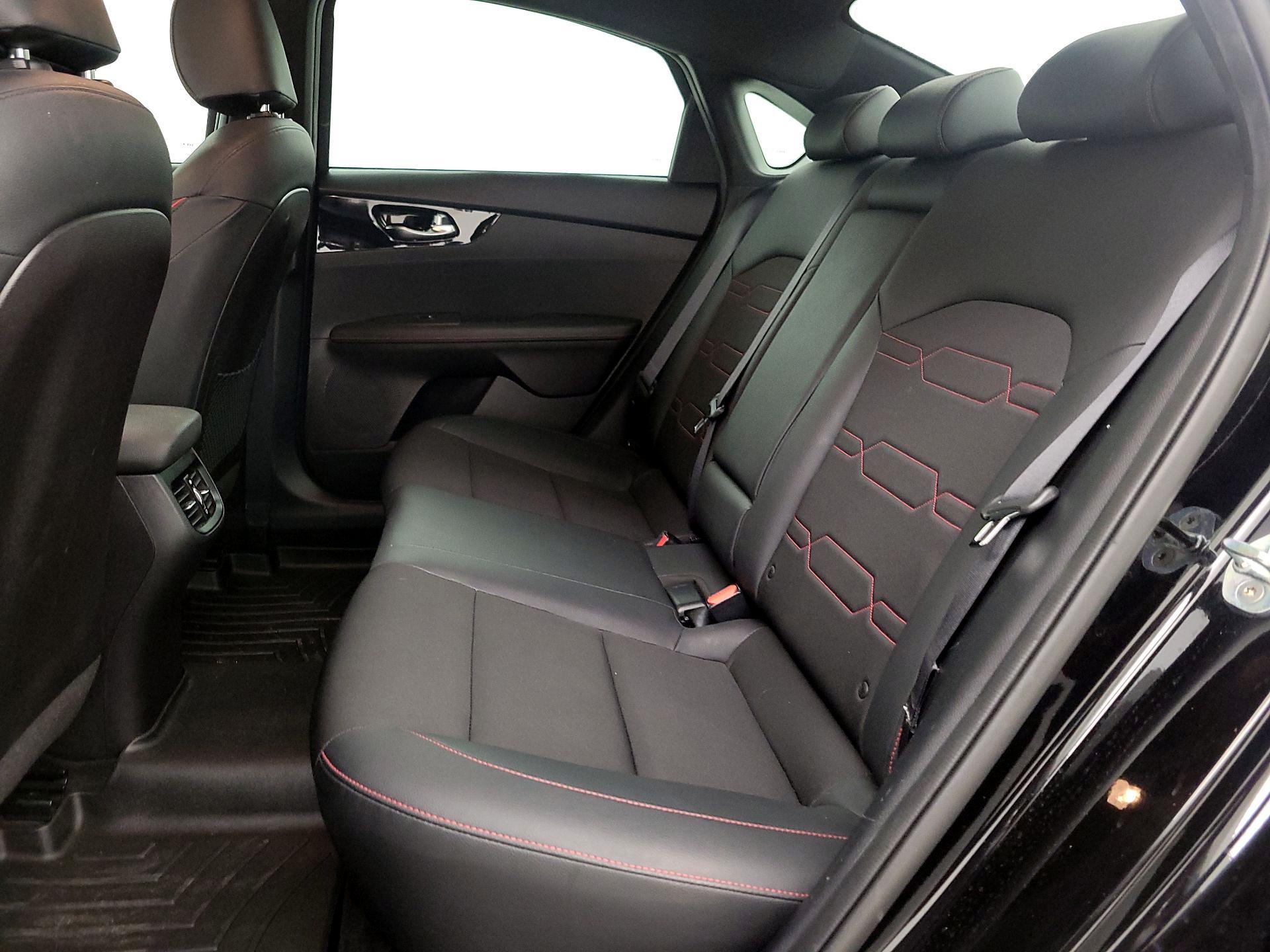 Thumbnail: 2021 Kia Forte - 19