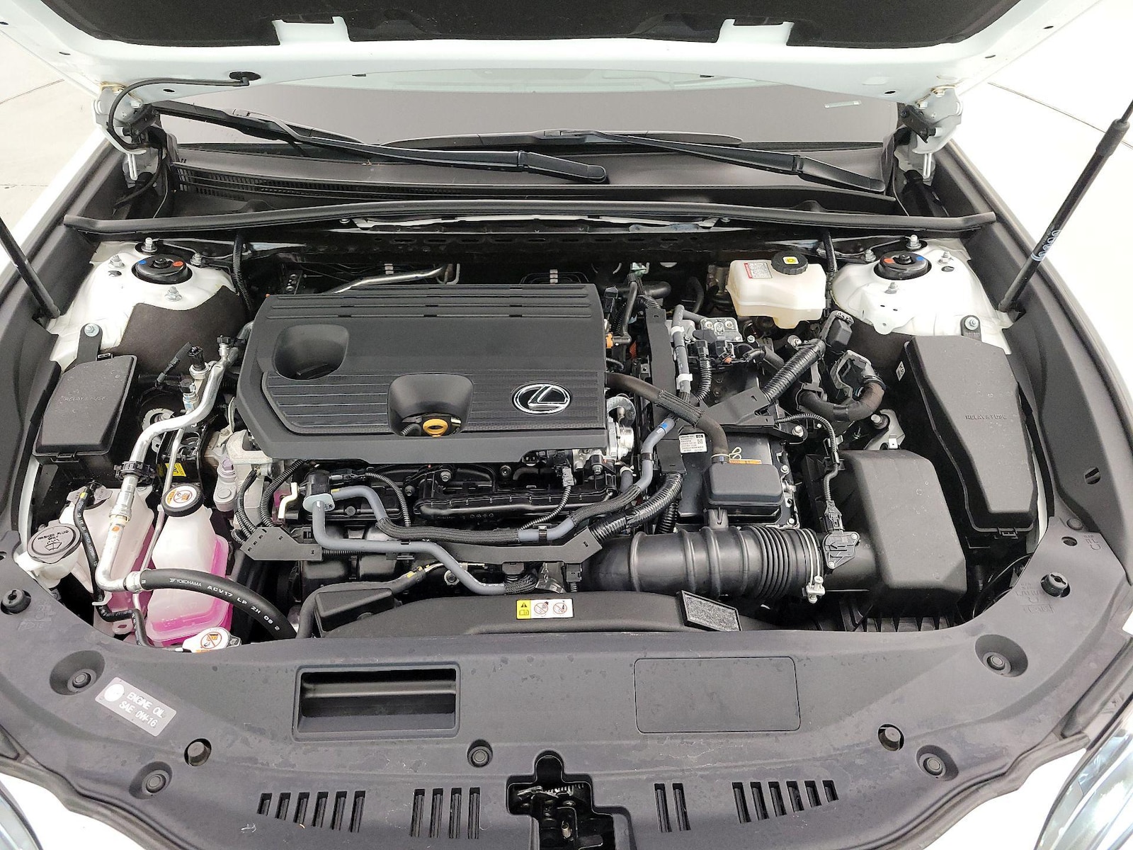 2025 Lexus ES Hybrid 300h Luxury - Photo 23