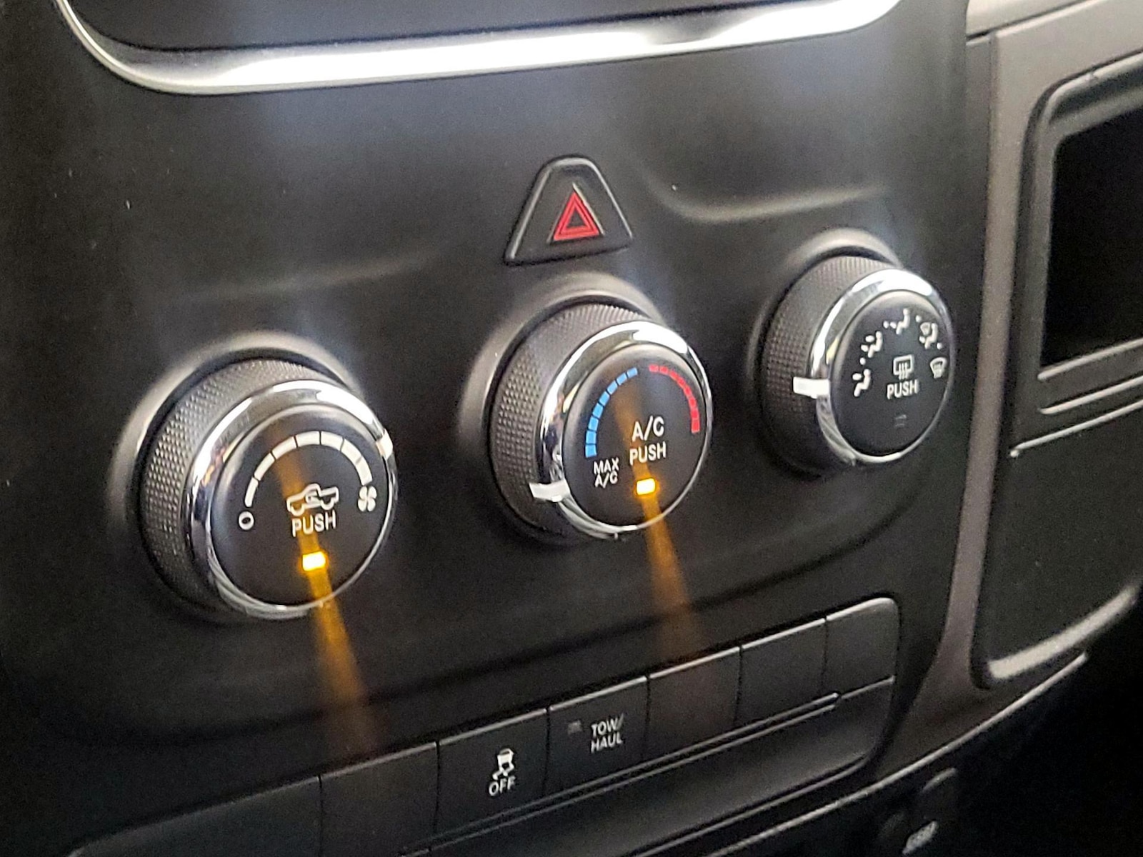 2020 RAM Ram 1500 Classic Tradesman - Photo 17