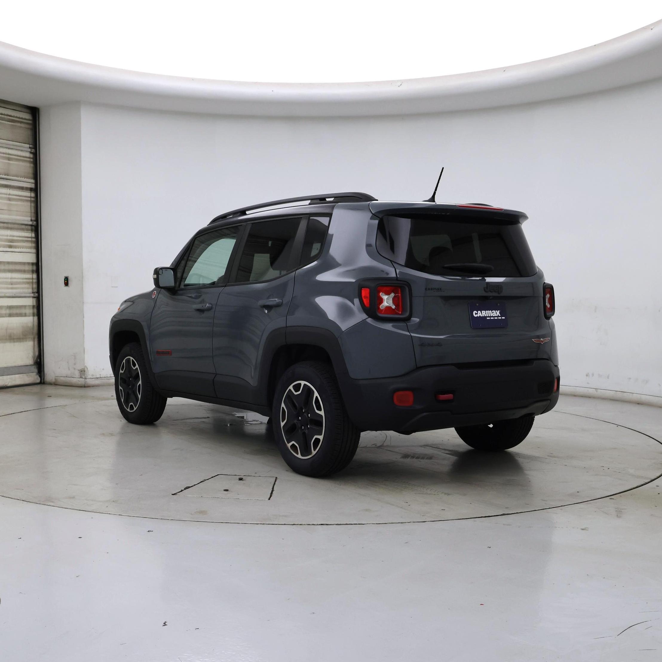 Thumbnail: 2016 Jeep Renegade - 2