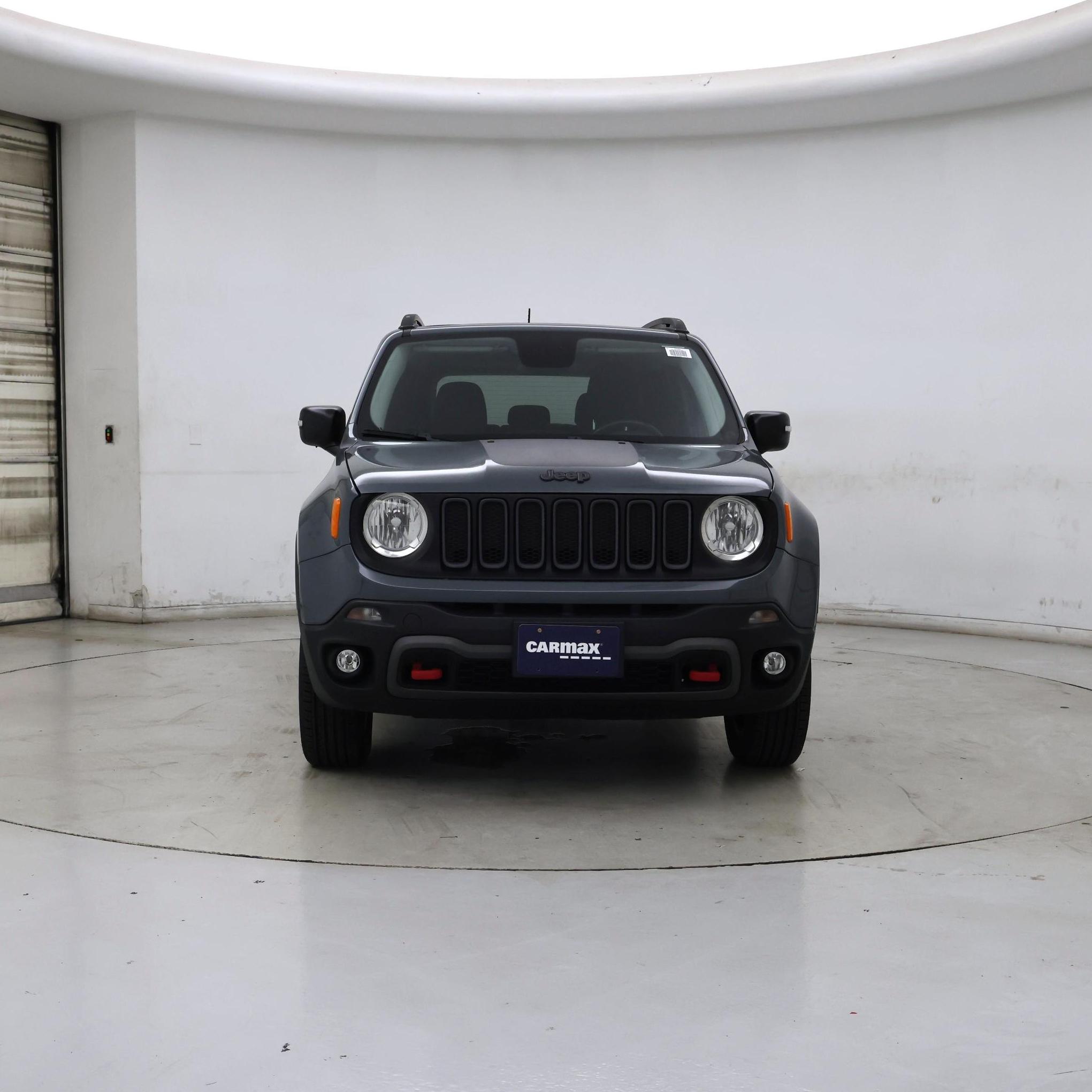 Thumbnail: 2016 Jeep Renegade - 5