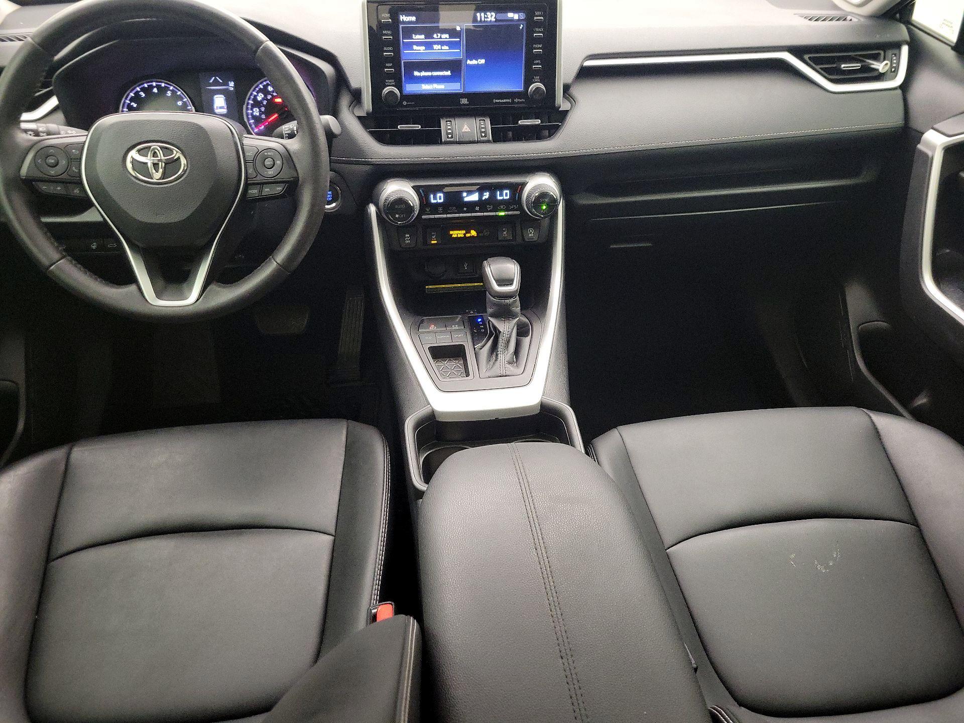 Thumbnail: 2021 Toyota RAV4 - 9