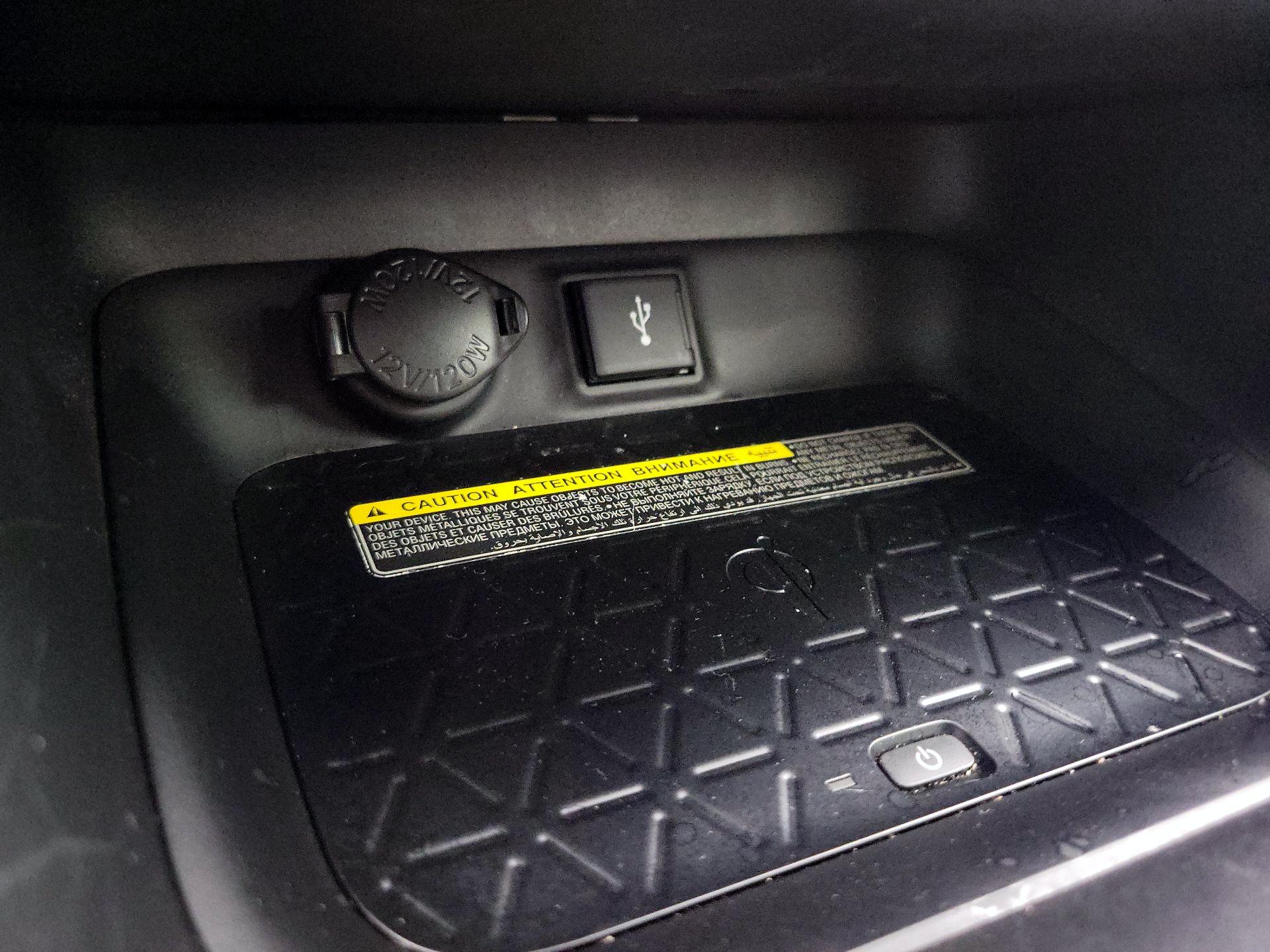 Thumbnail: 2021 Toyota RAV4 - 18
