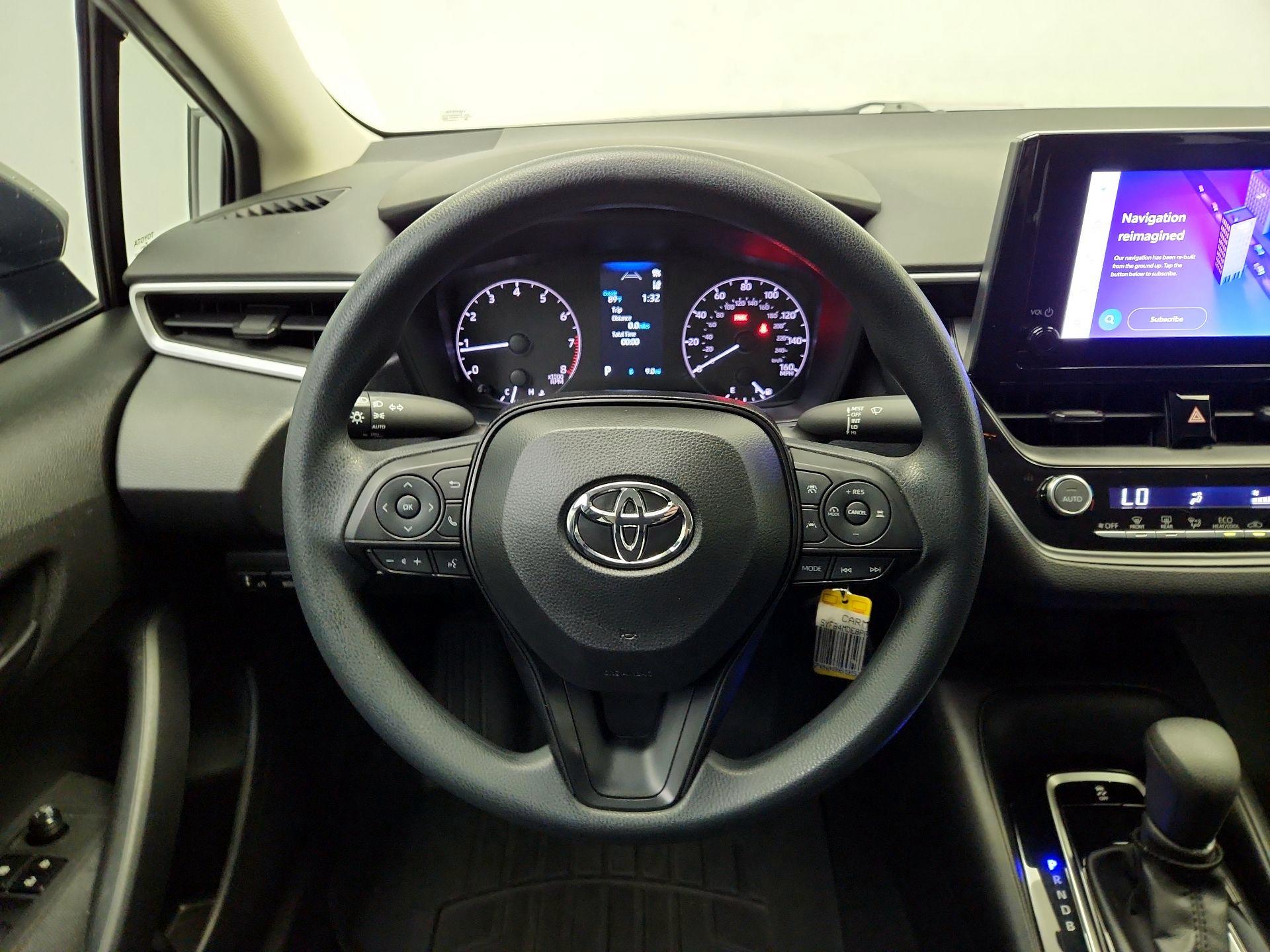Thumbnail: 2023 Toyota Corolla - 10